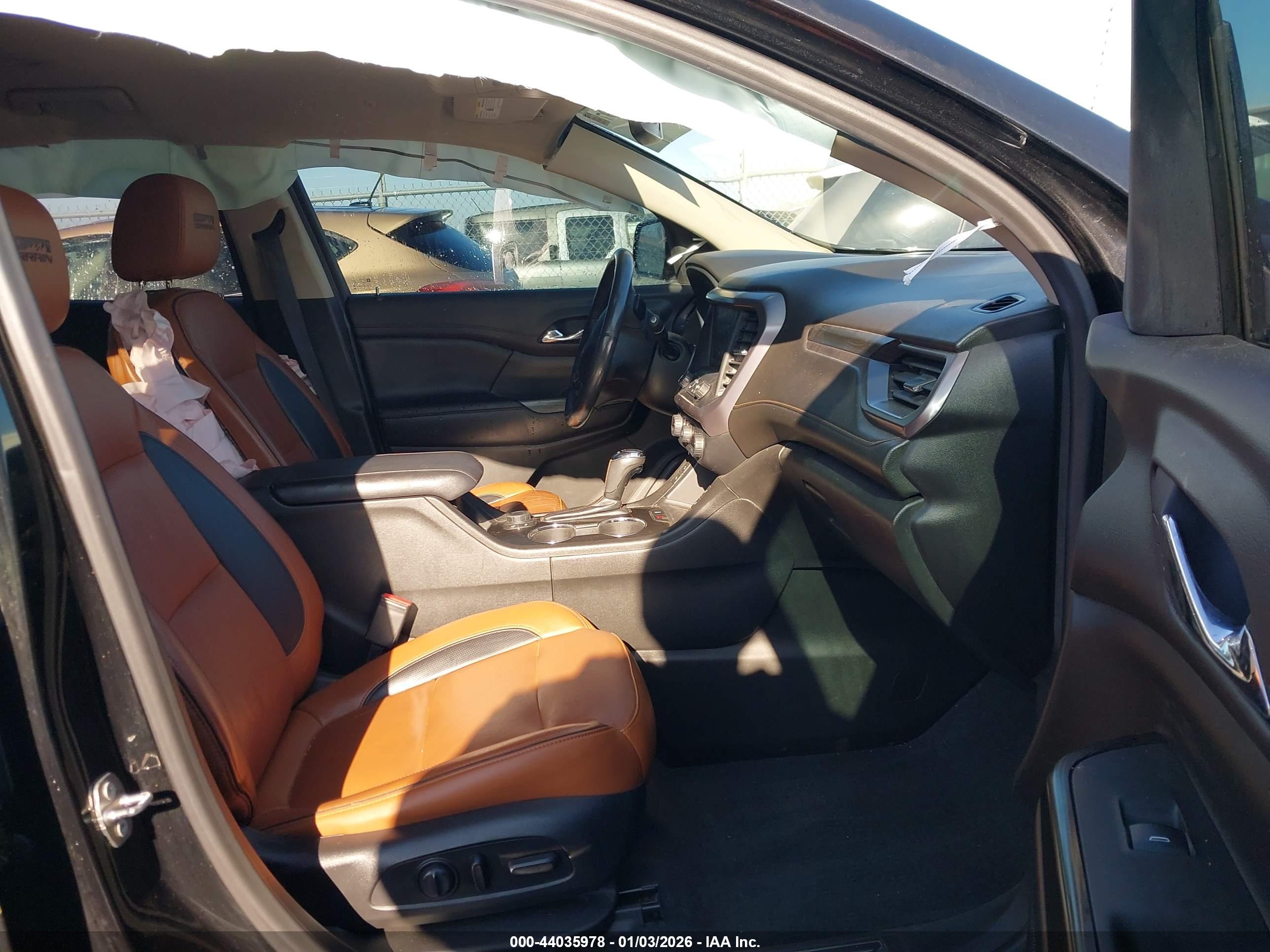 GMC ACADIA image 5
