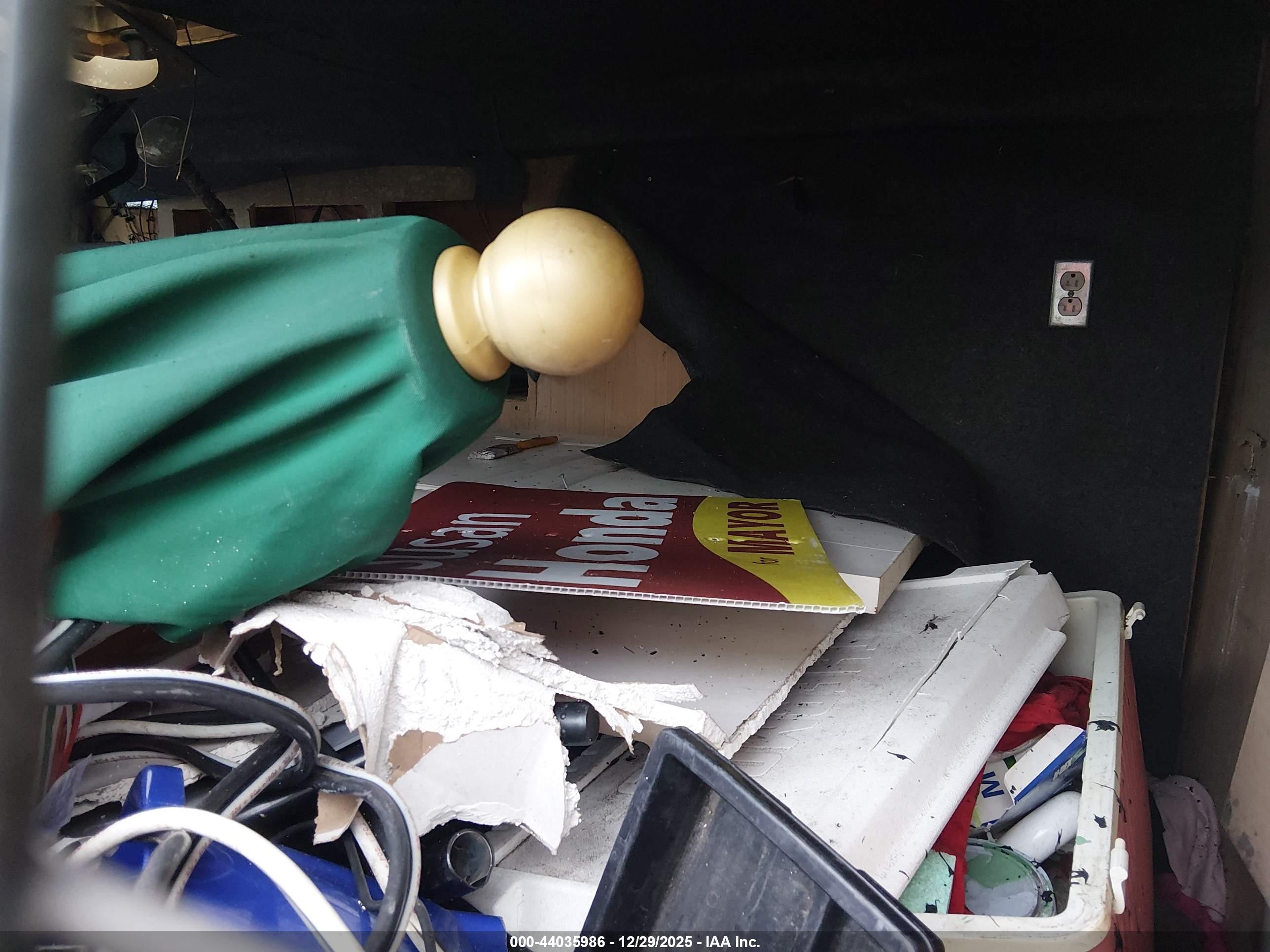 FORD E-250 image 8