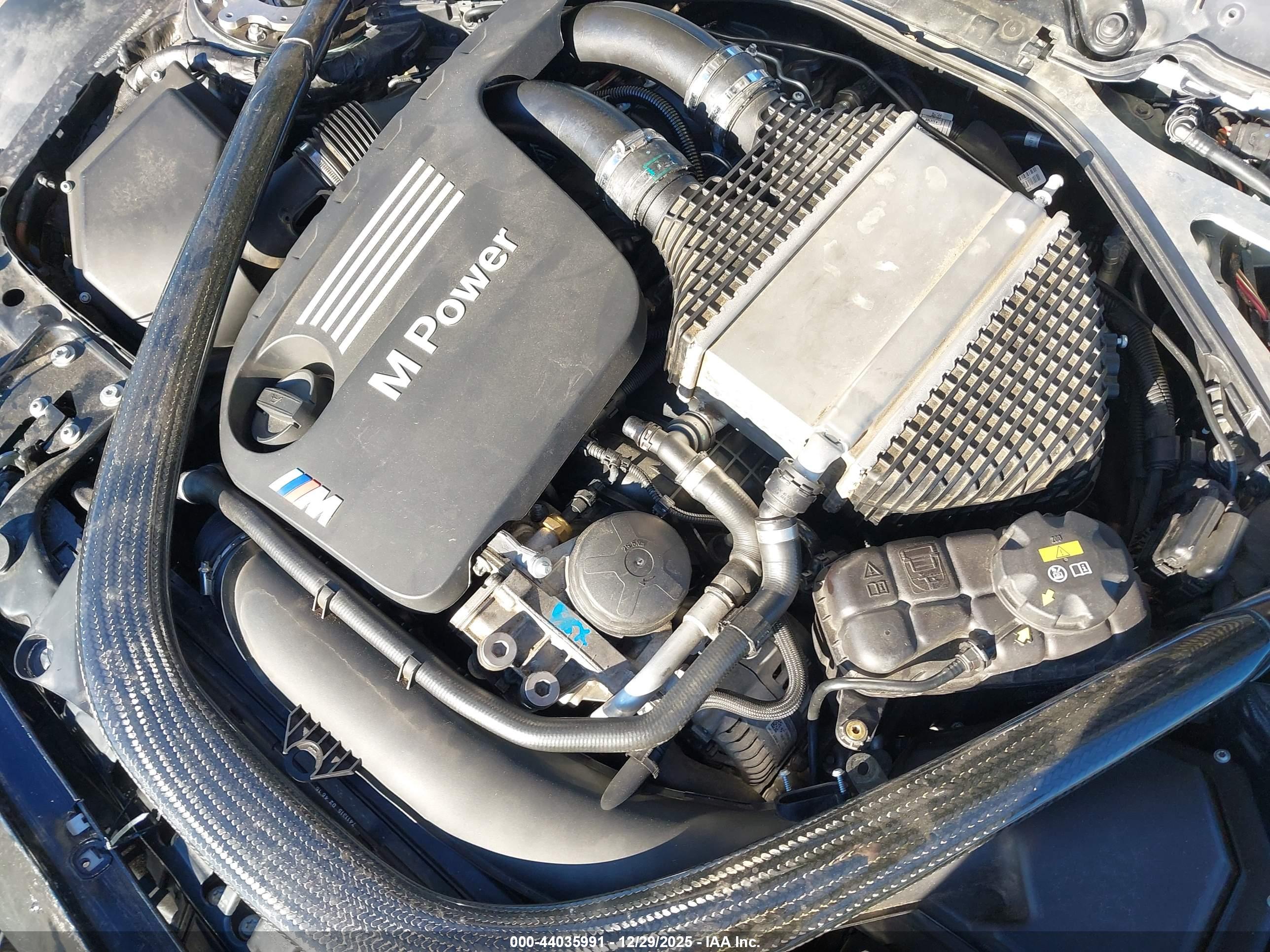 BMW M4 image 10