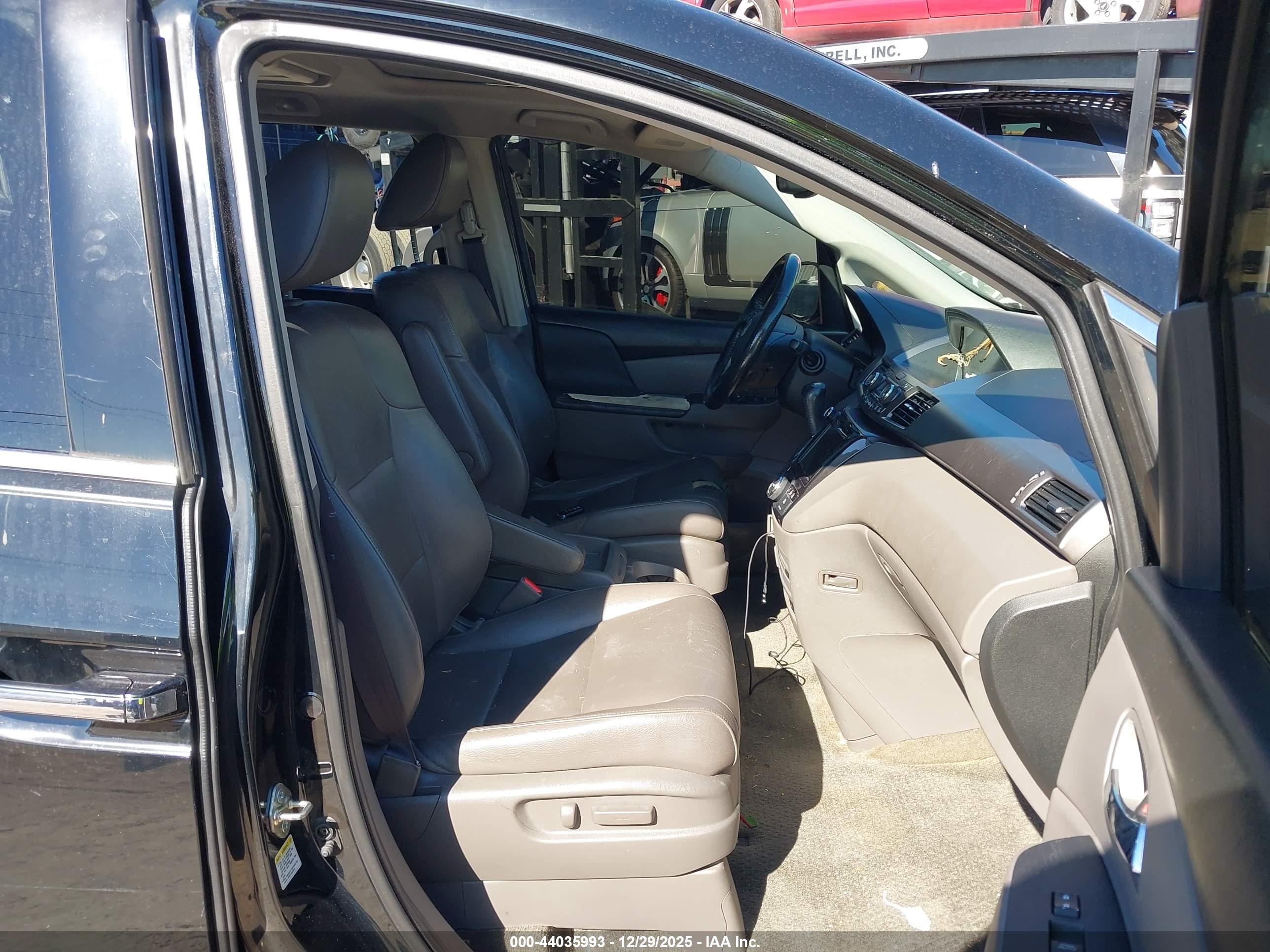 HONDA ODYSSEY image 5
