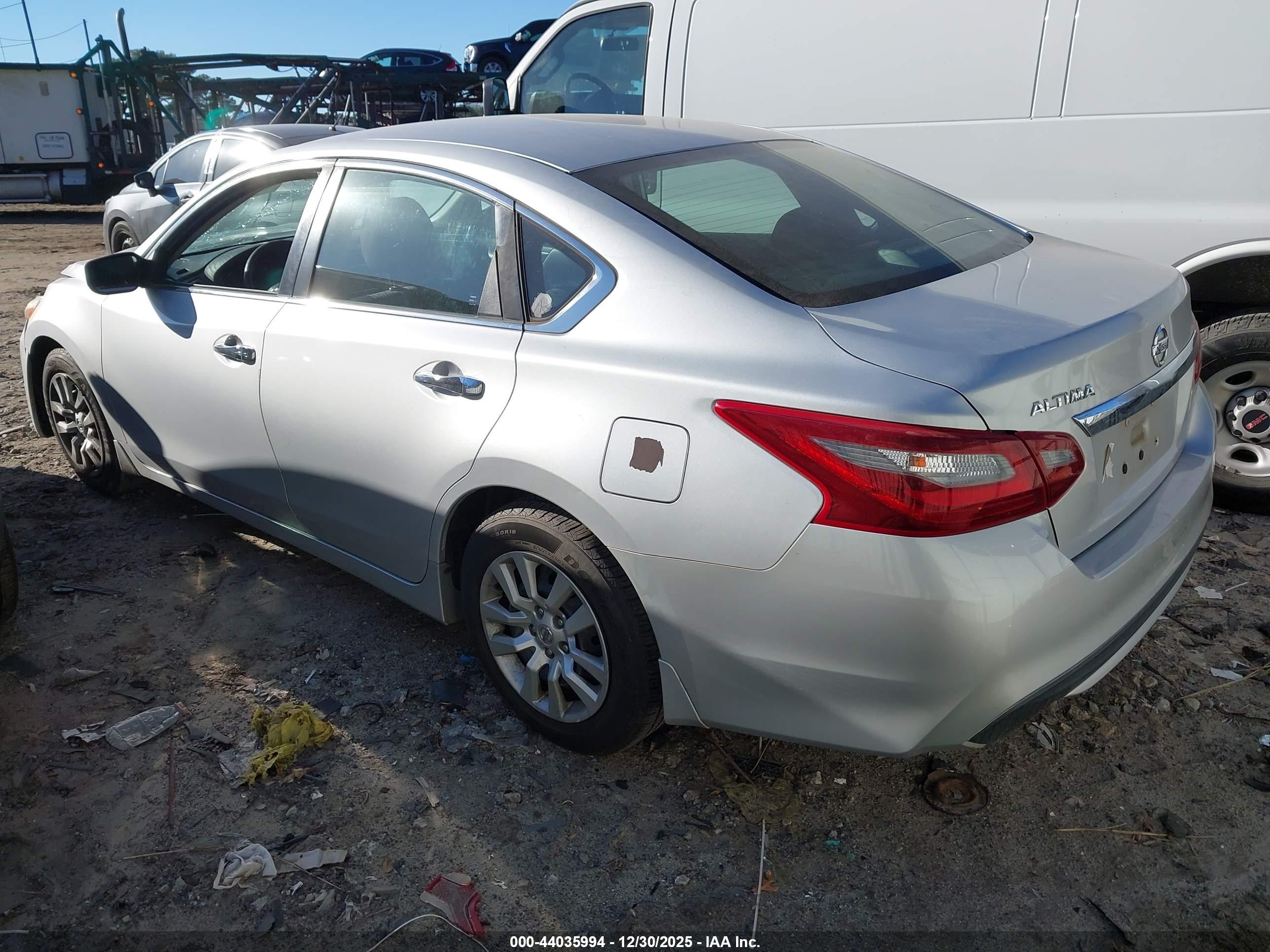 NISSAN ALTIMA image 3