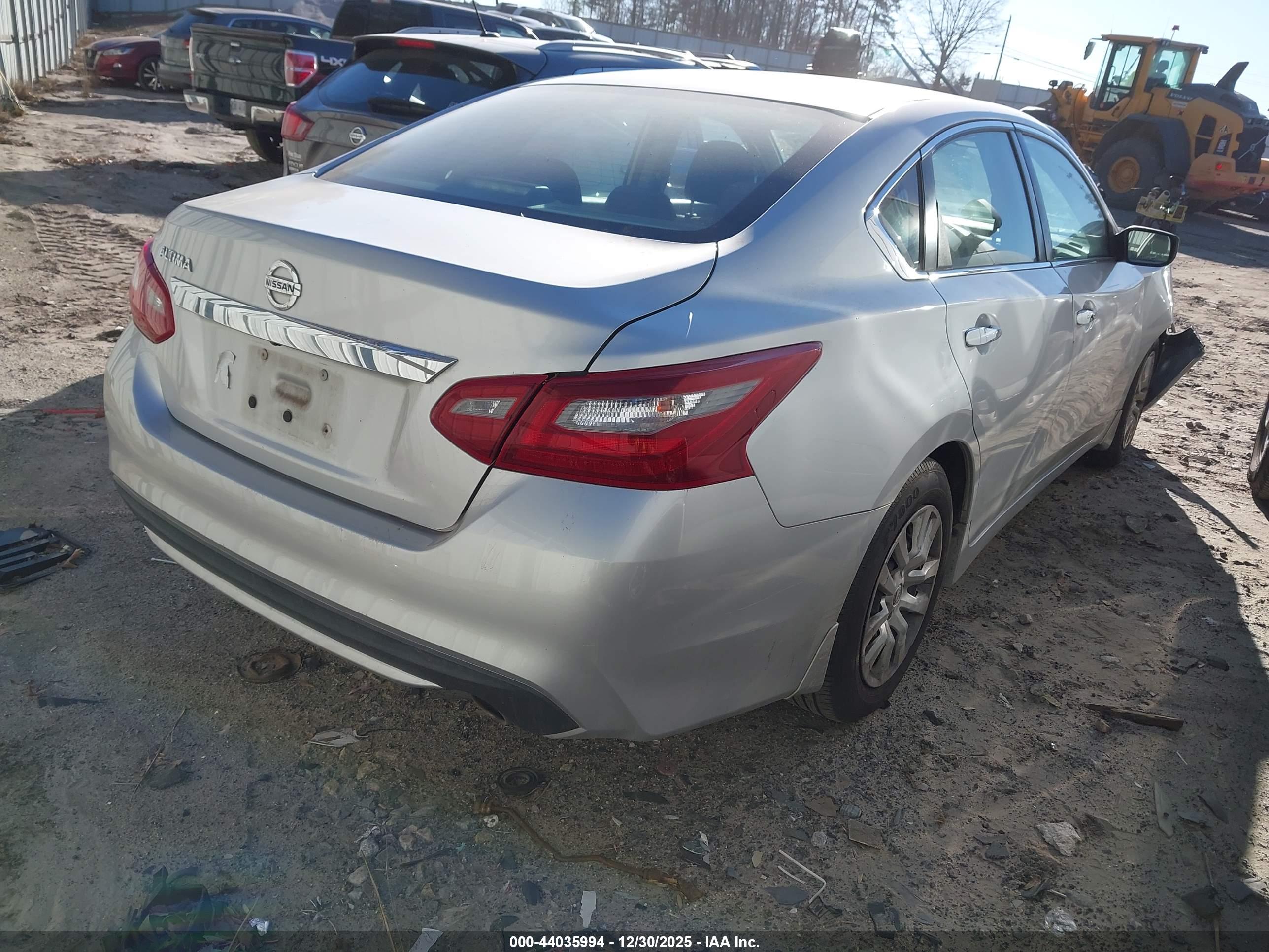 NISSAN ALTIMA image 4