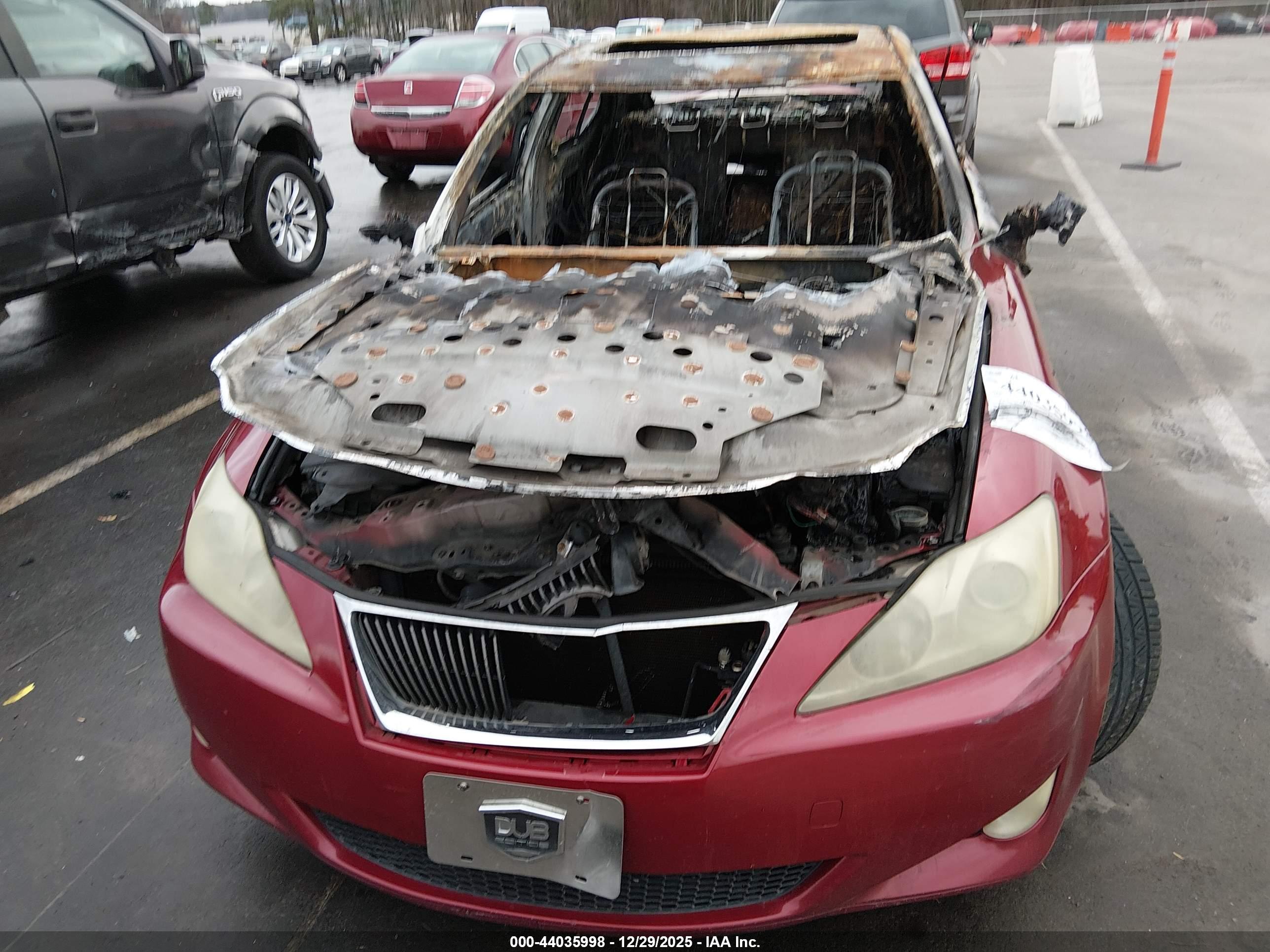LEXUS IS image 6