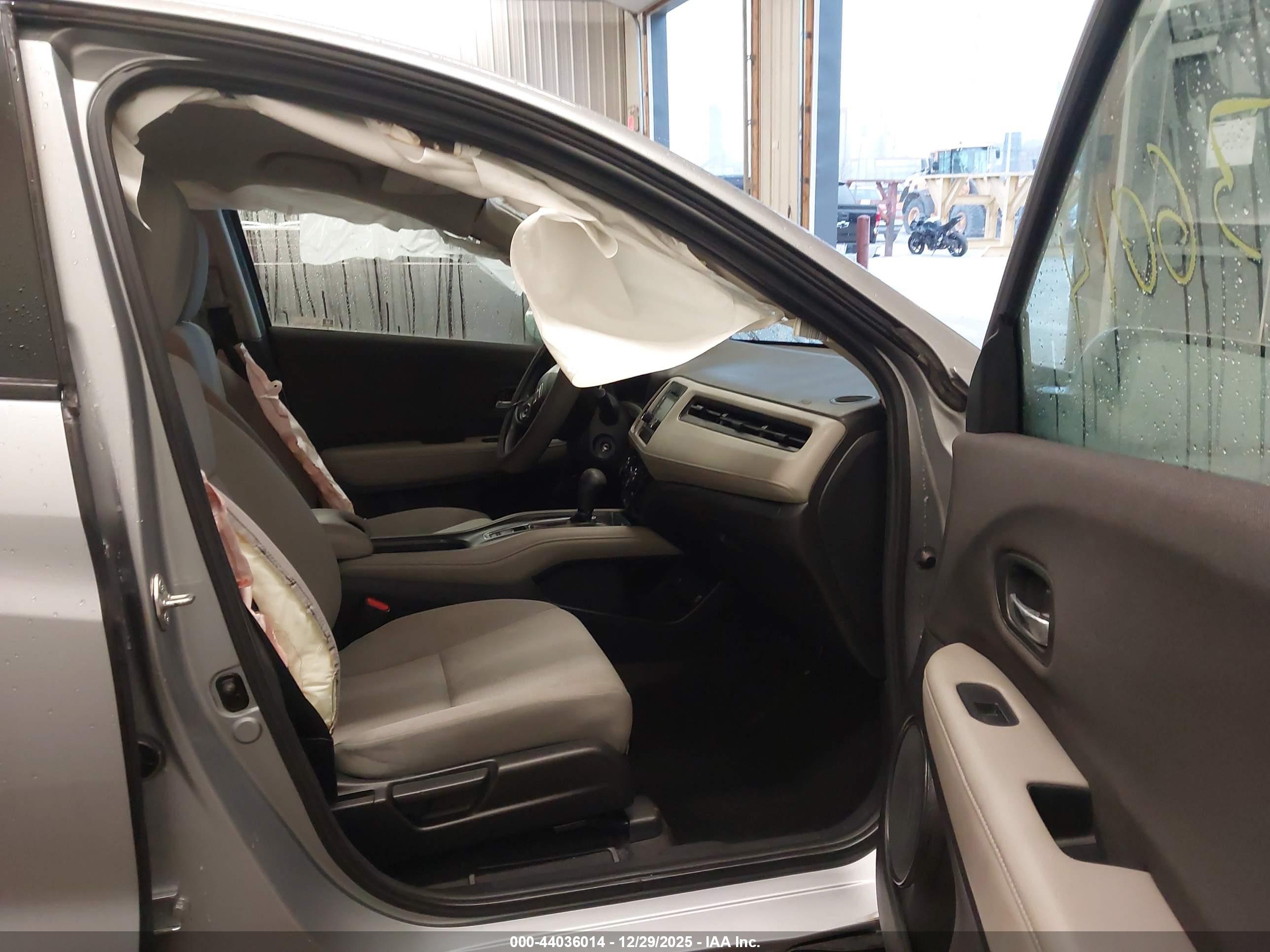 HONDA HR-V image 5