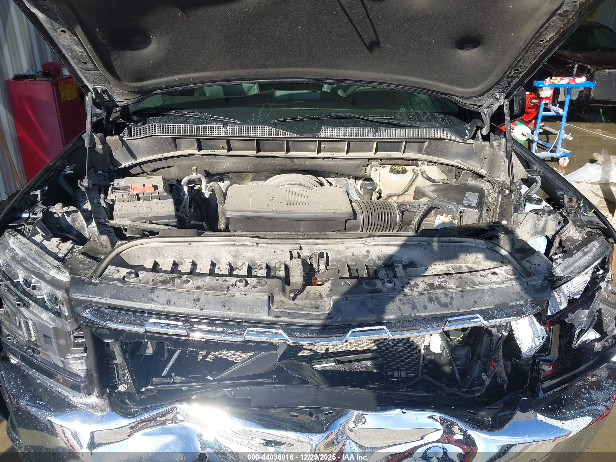CHEVROLET SILVERADO image 10