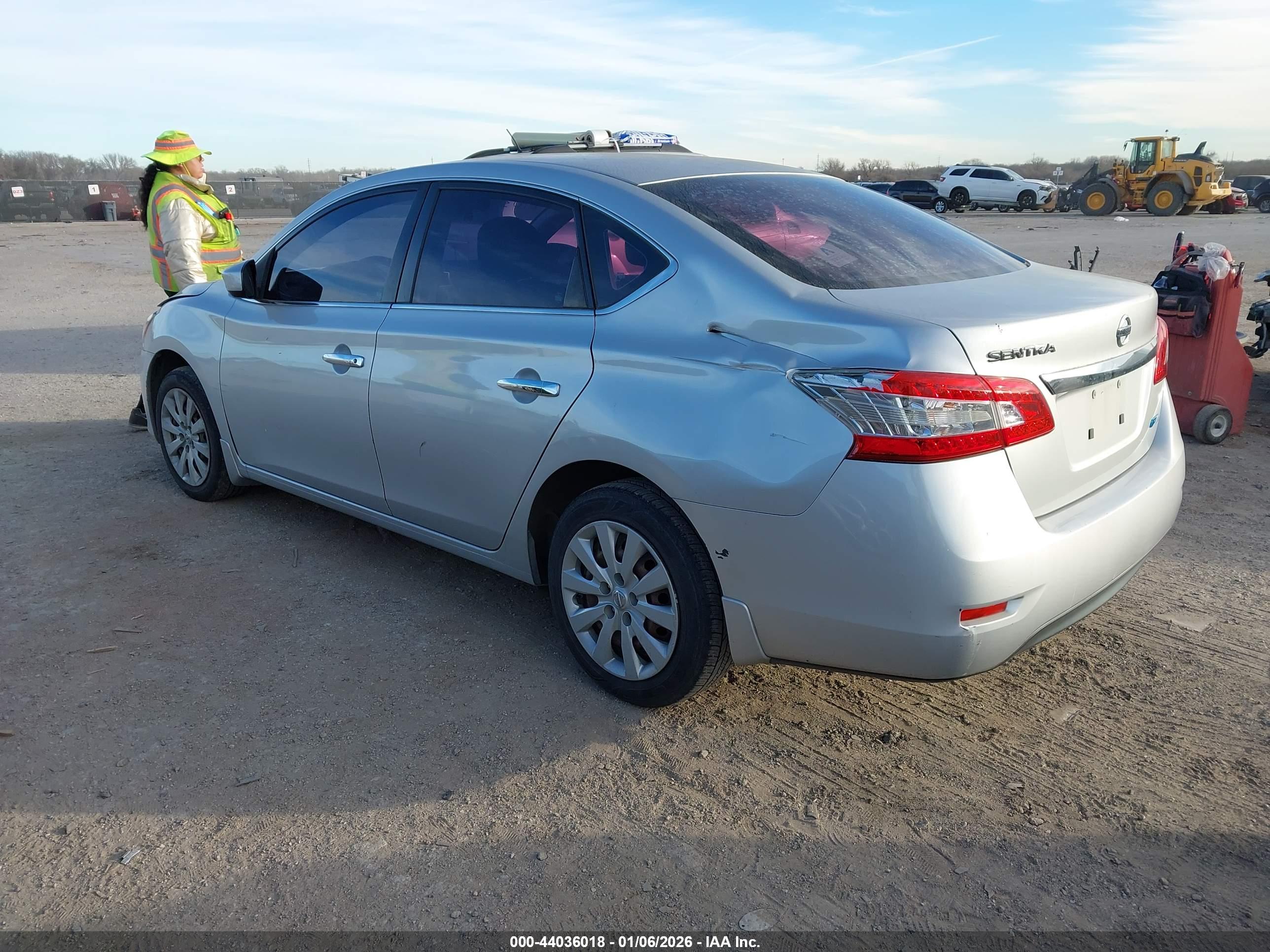 NISSAN SENTRA image 3