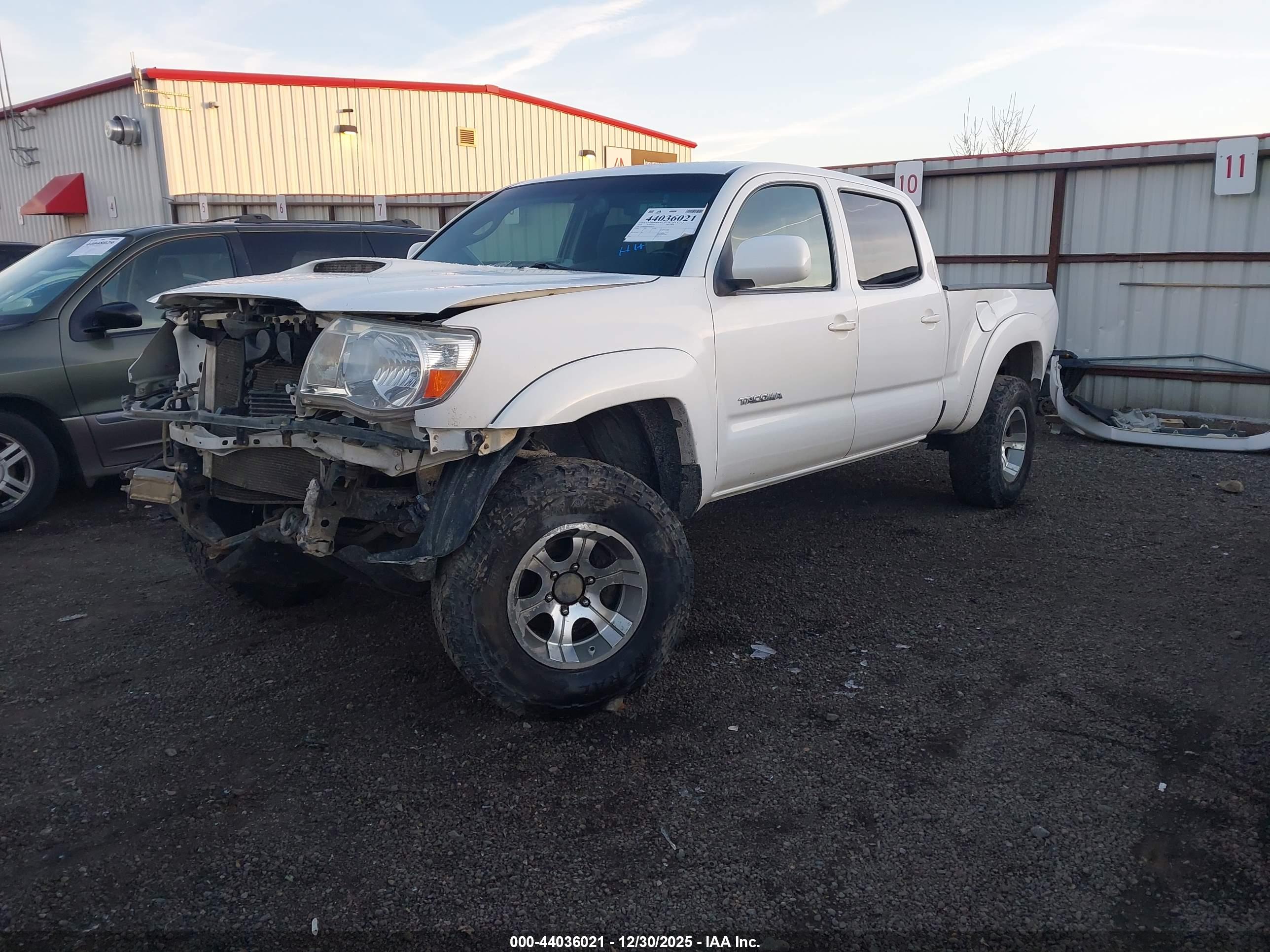 TOYOTA TACOMA image 2