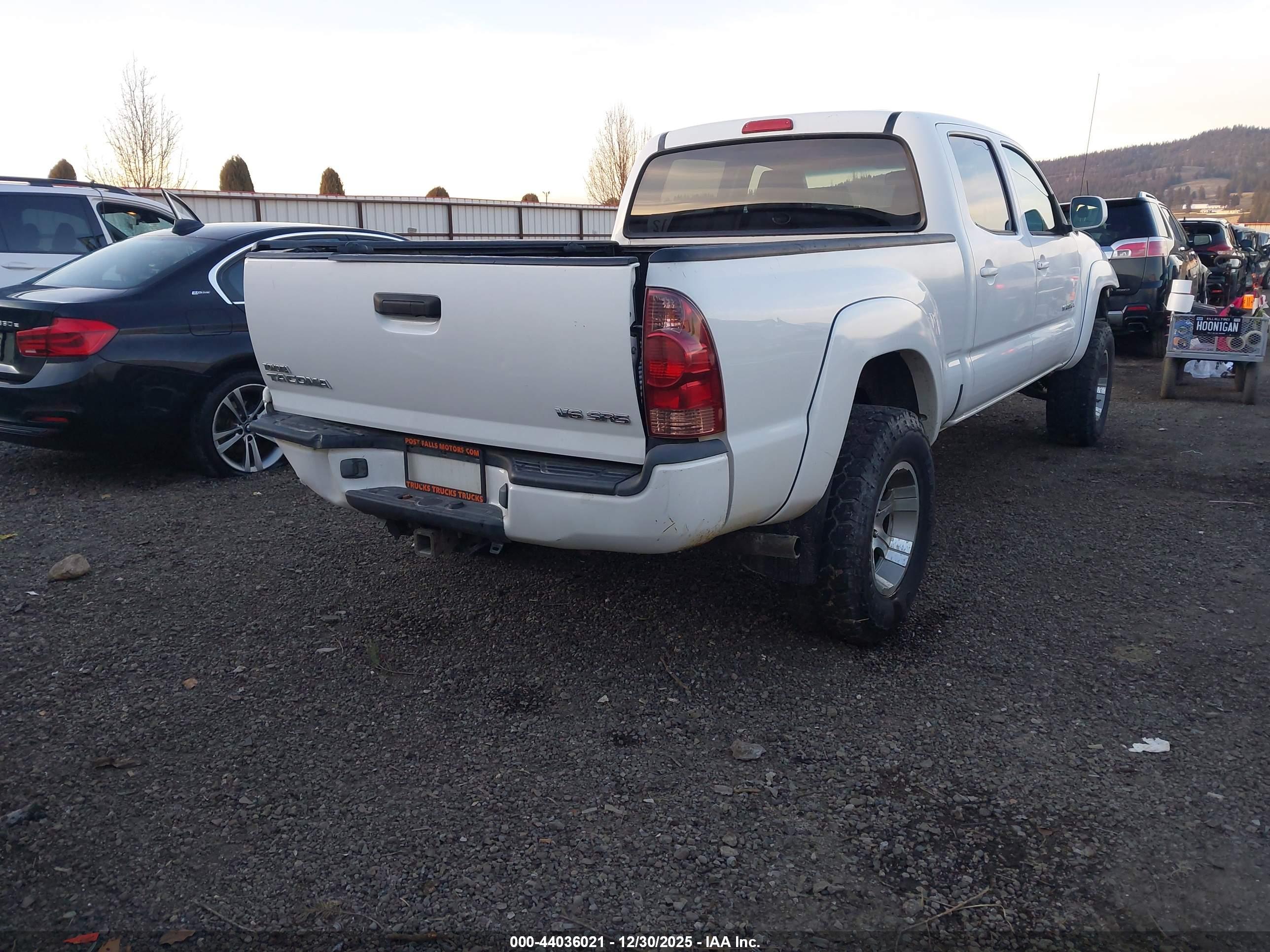 TOYOTA TACOMA image 4