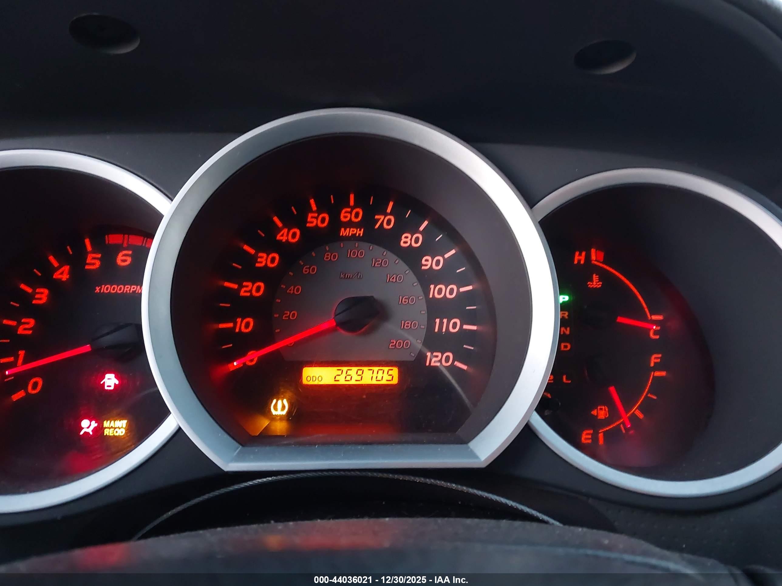 TOYOTA TACOMA image 7