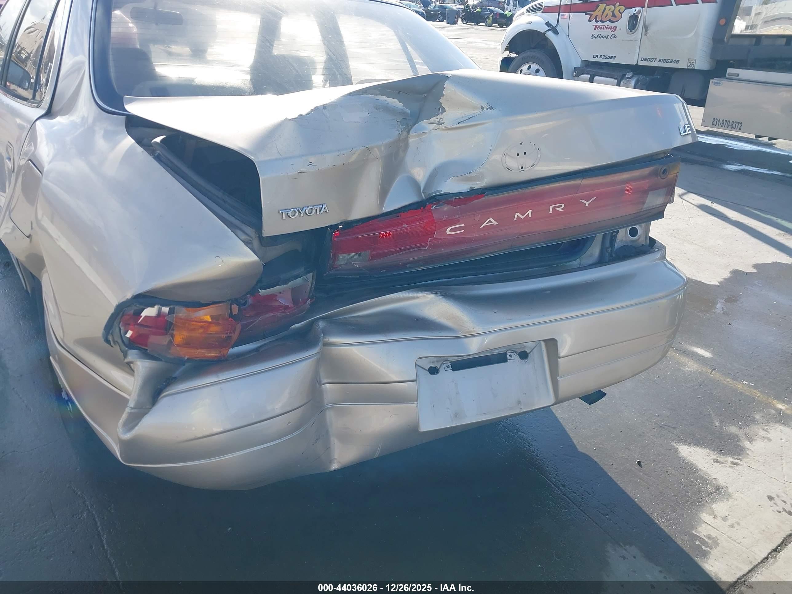 TOYOTA CAMRY image 6