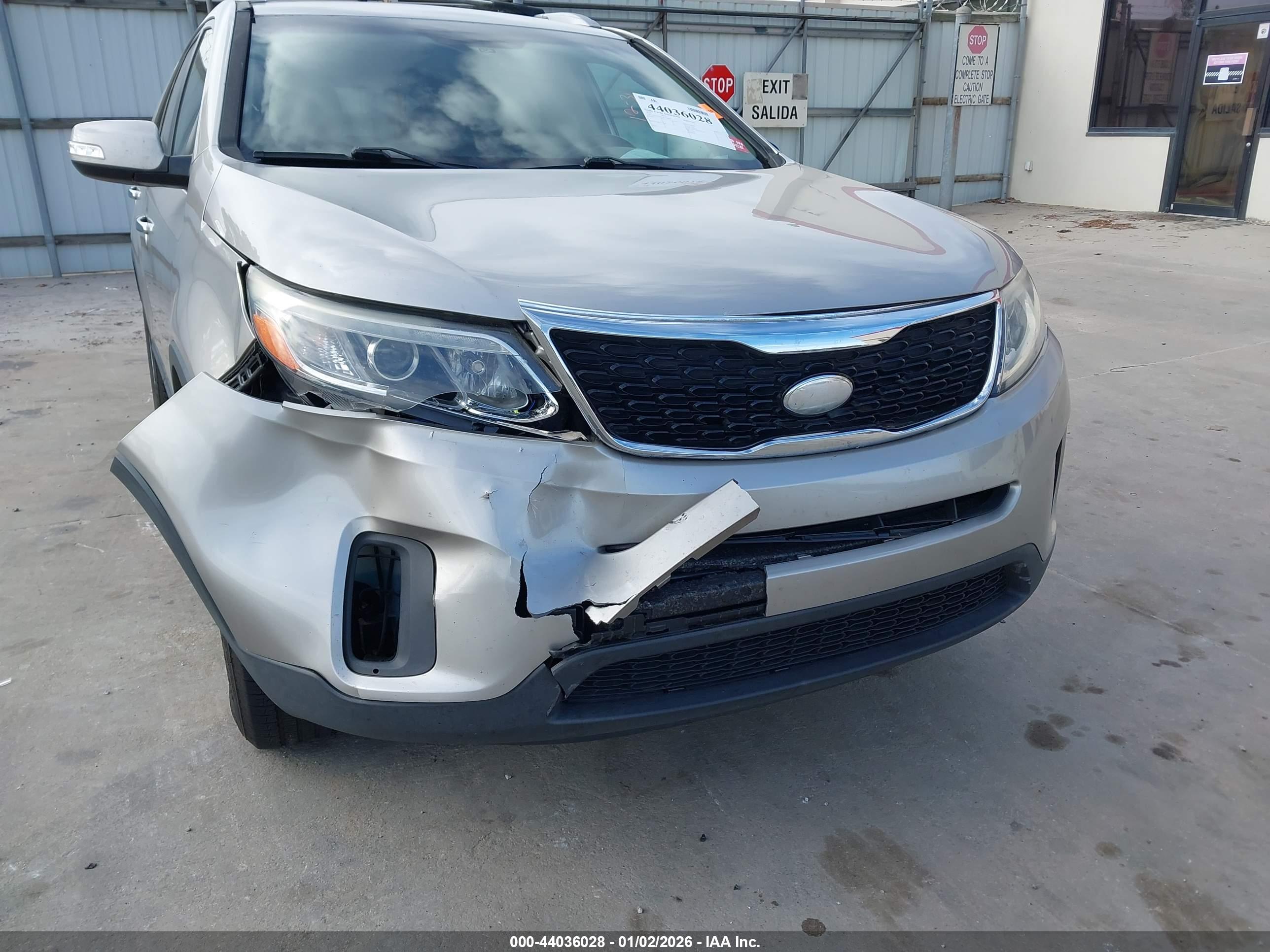 KIA SORENTO image 6