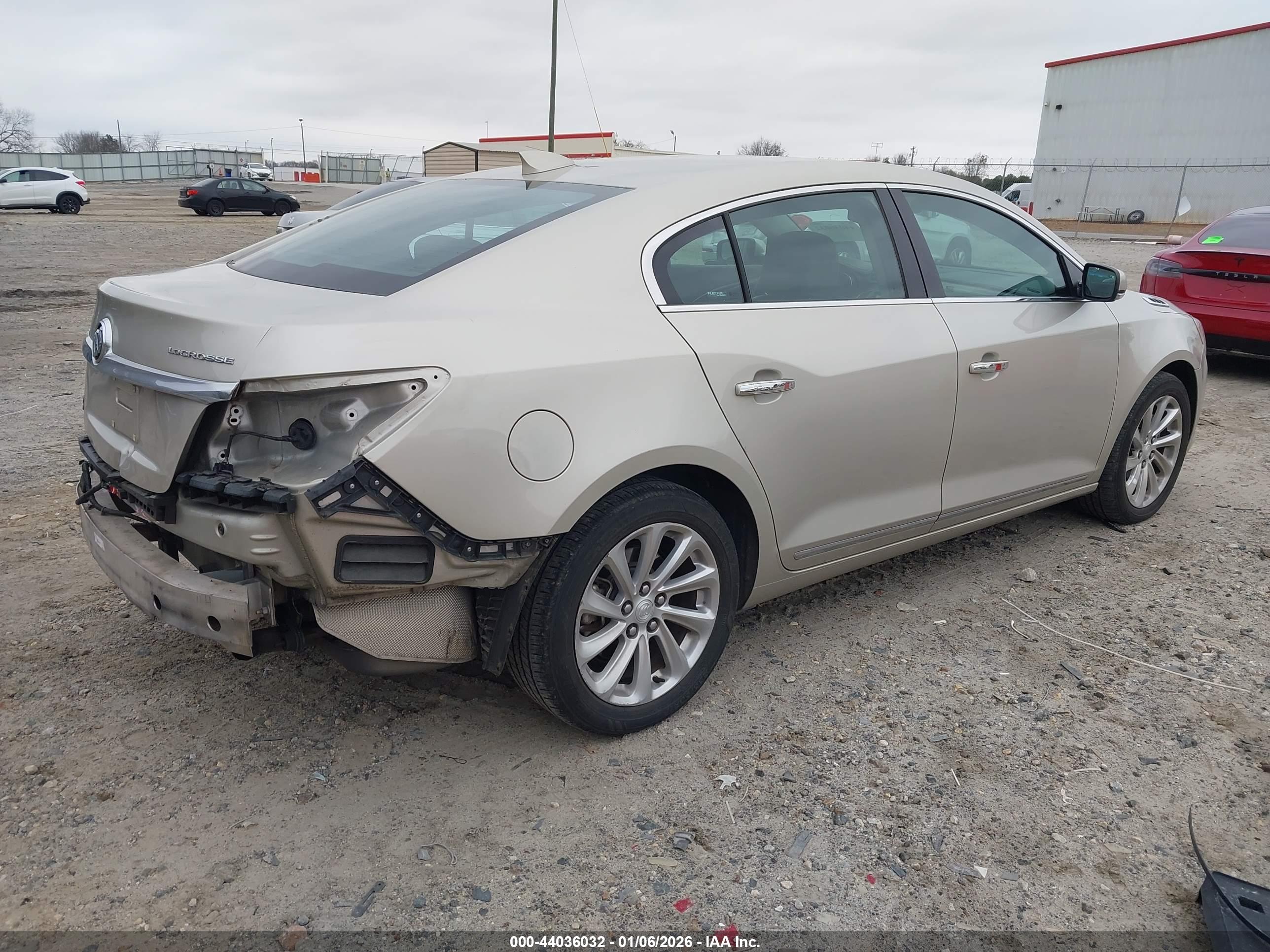 BUICK LACROSSE image 4
