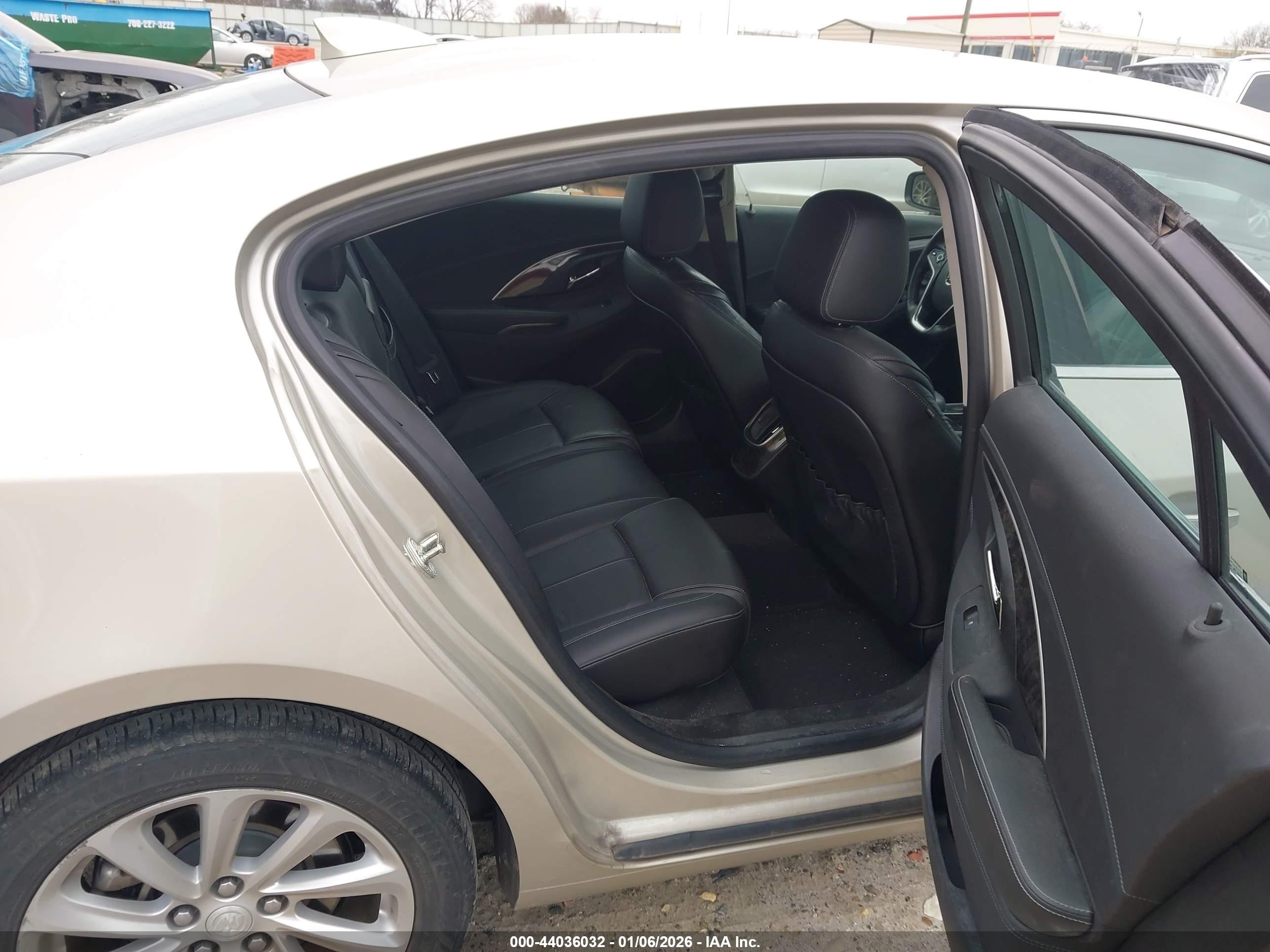 BUICK LACROSSE image 8