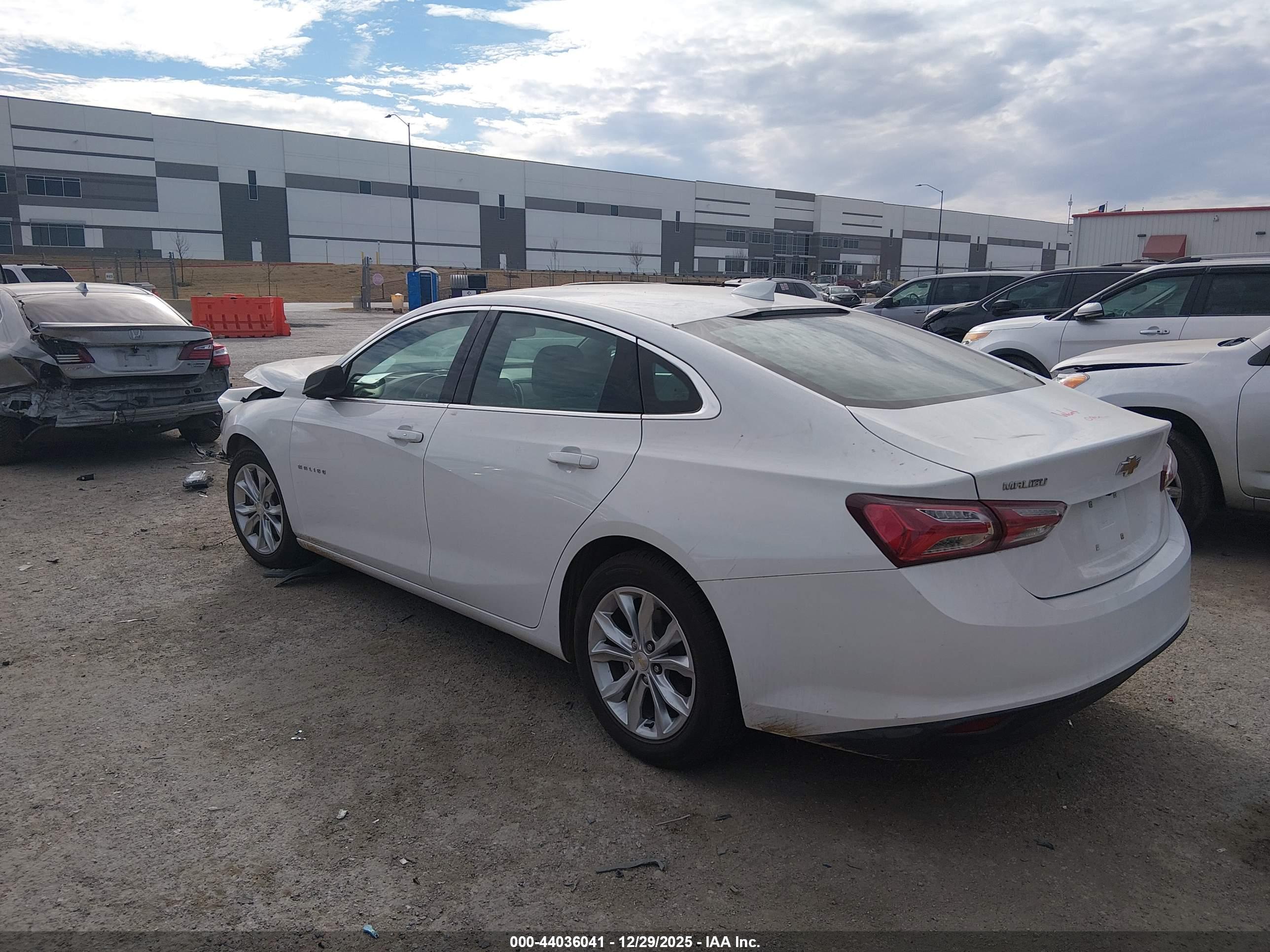 CHEVROLET MALIBU image 3