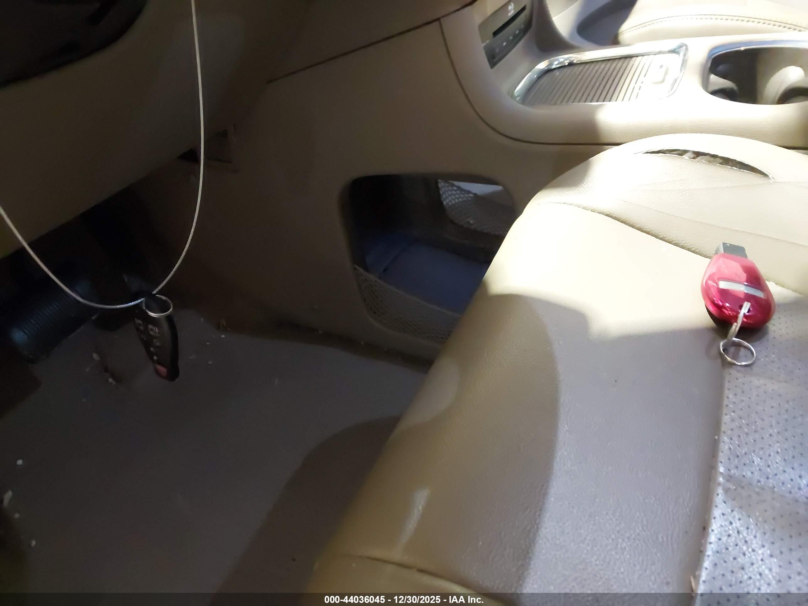 CHRYSLER TOWN image 11