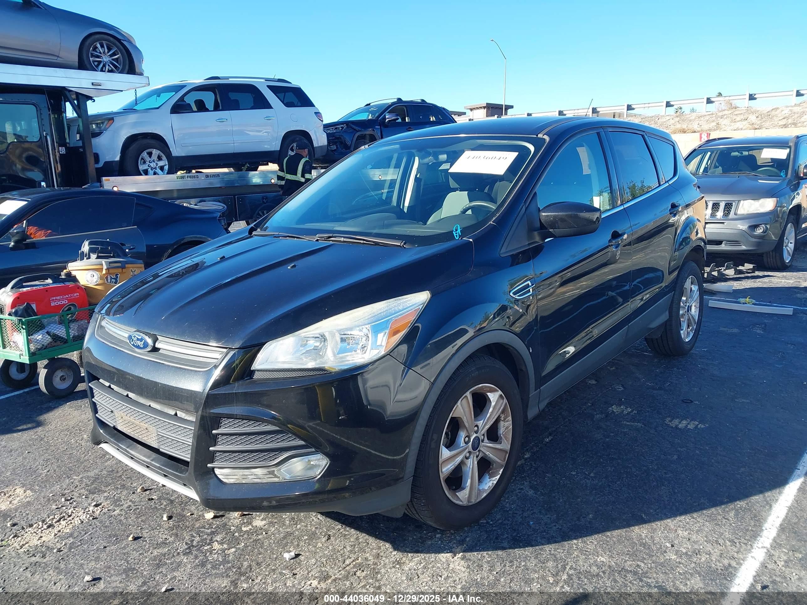FORD ESCAPE image 2