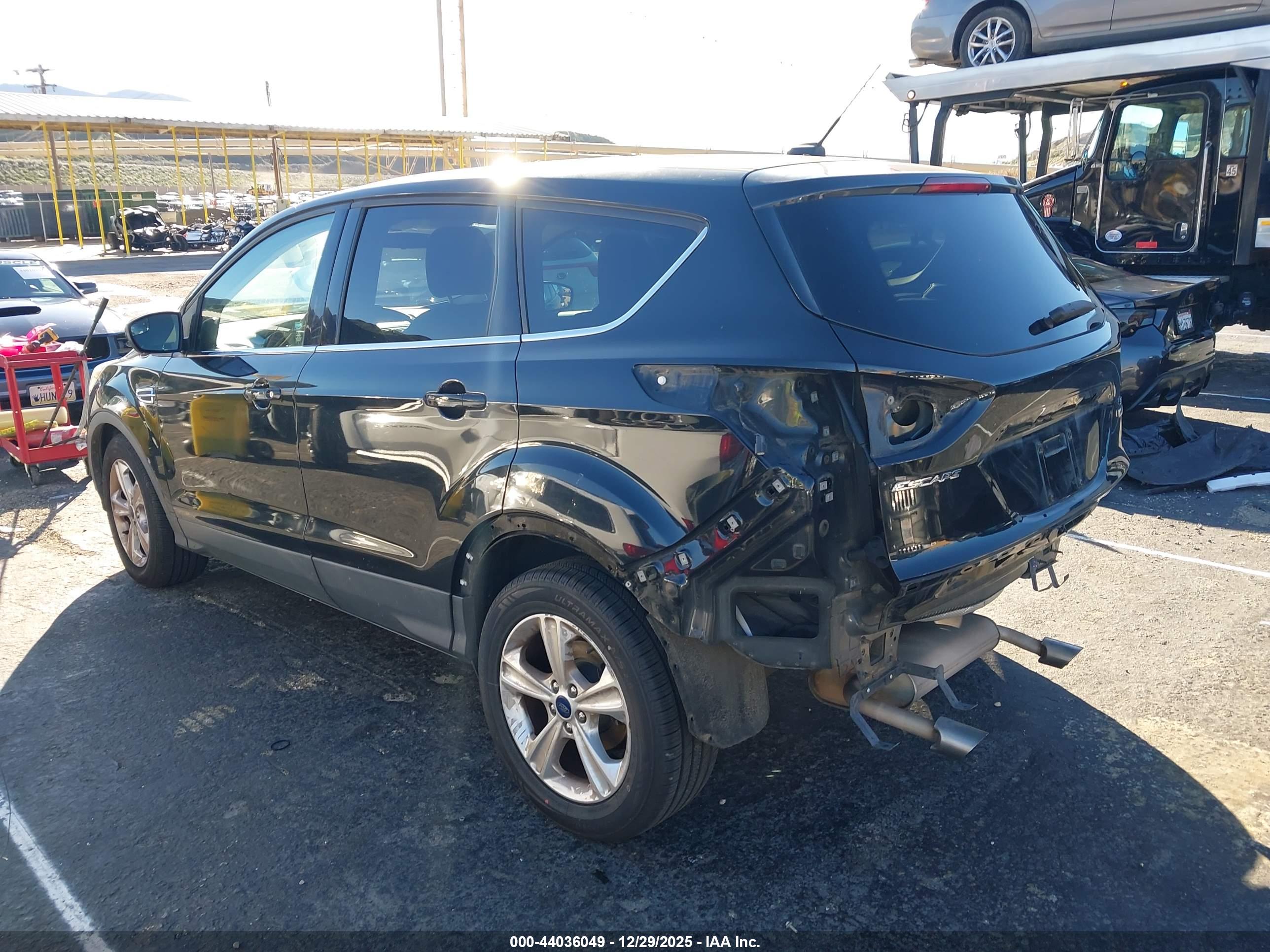 FORD ESCAPE image 3