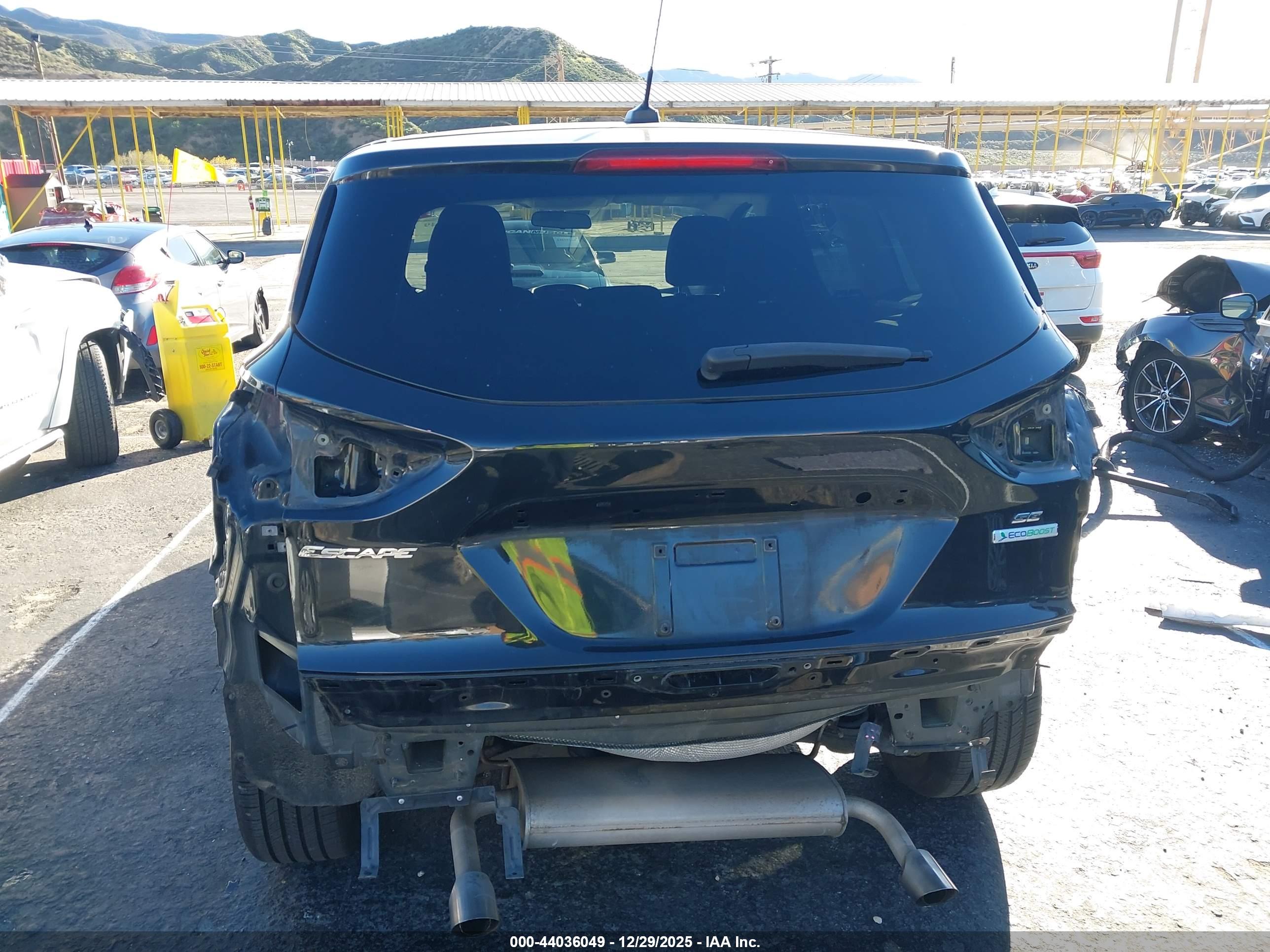 FORD ESCAPE image 6