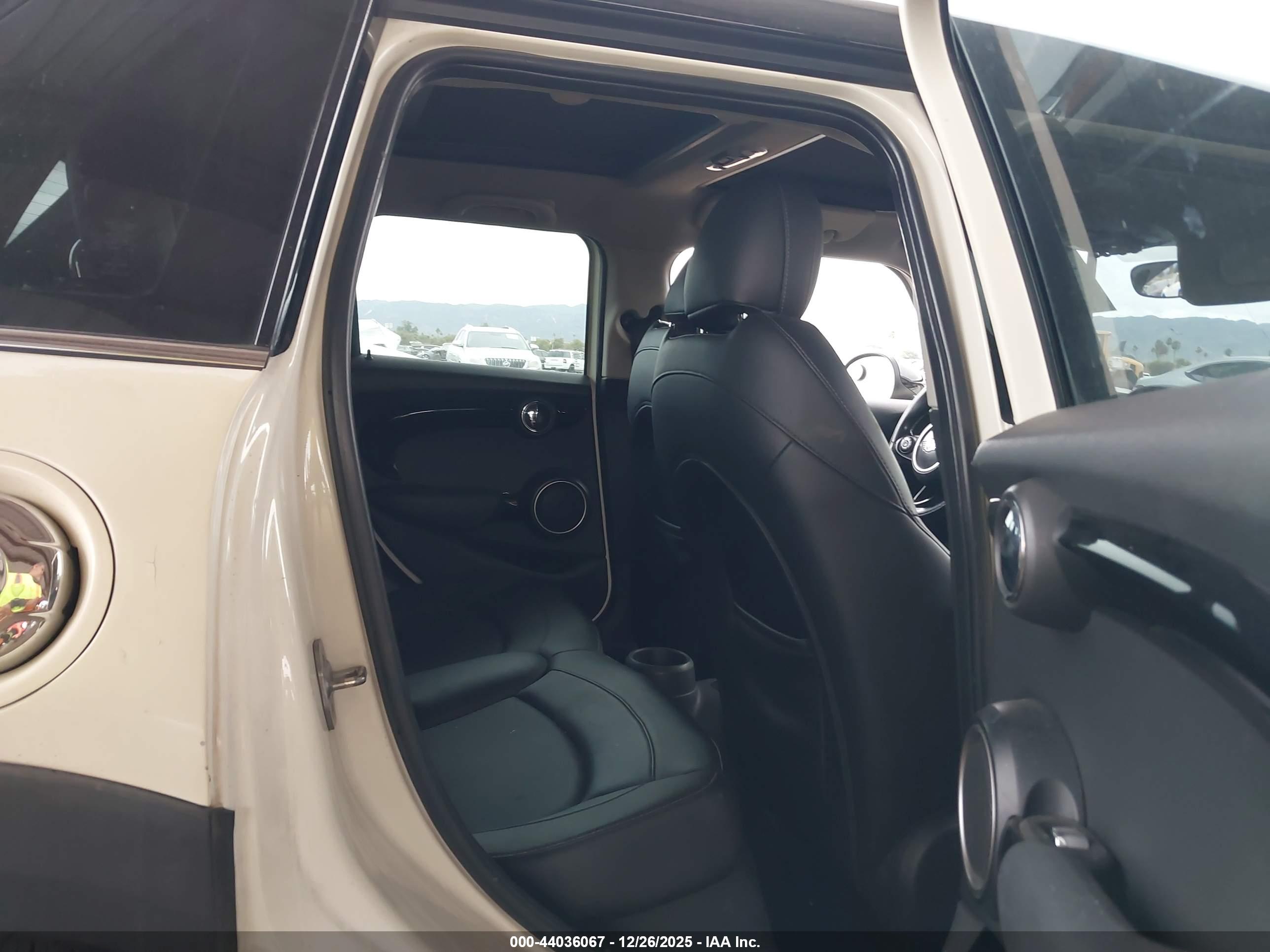 MINI HARDTOP image 8