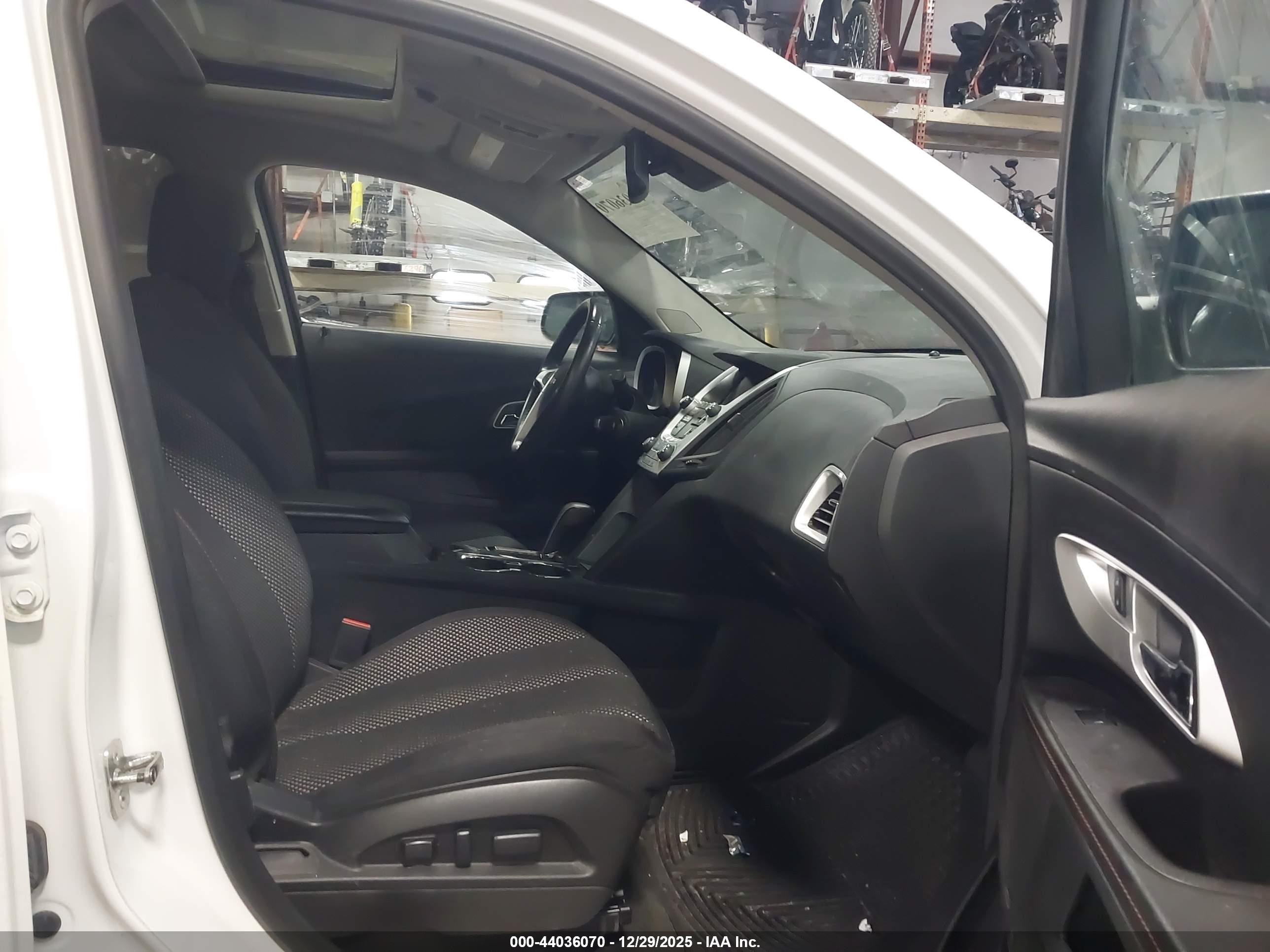 CHEVROLET EQUINOX image 5