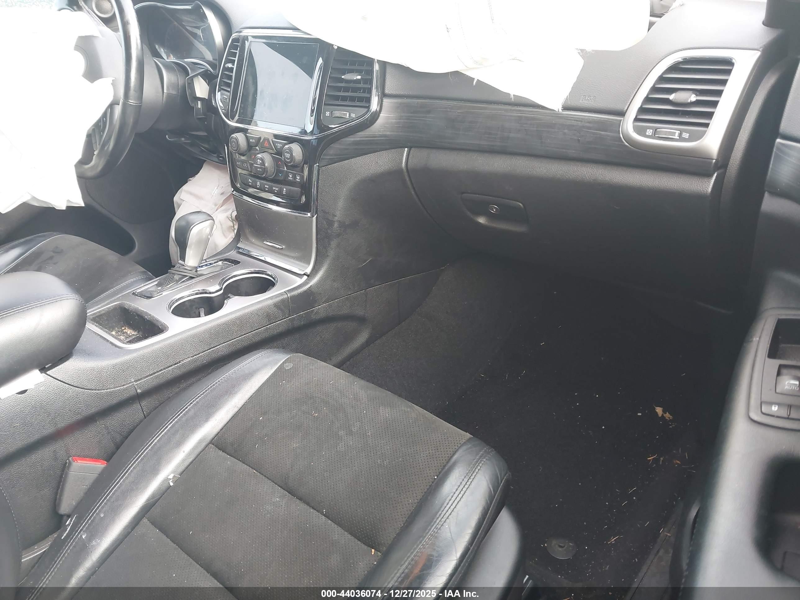 JEEP GRAND image 5