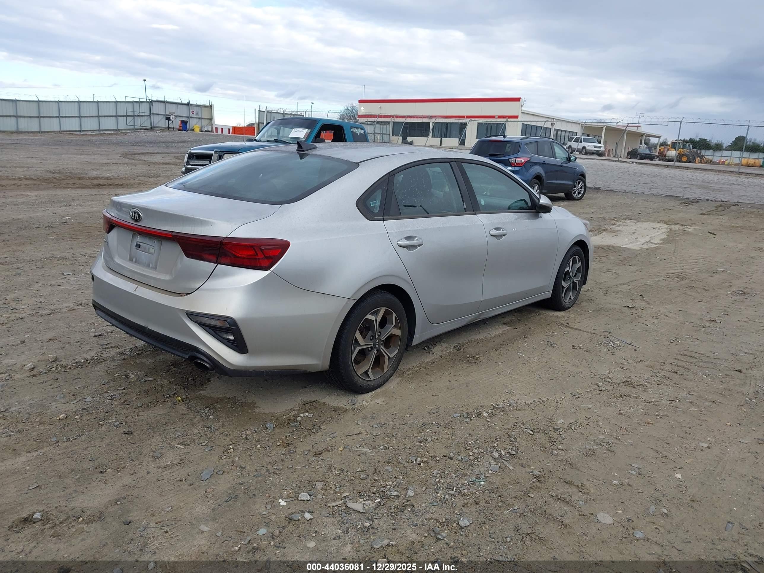 KIA FORTE image 4