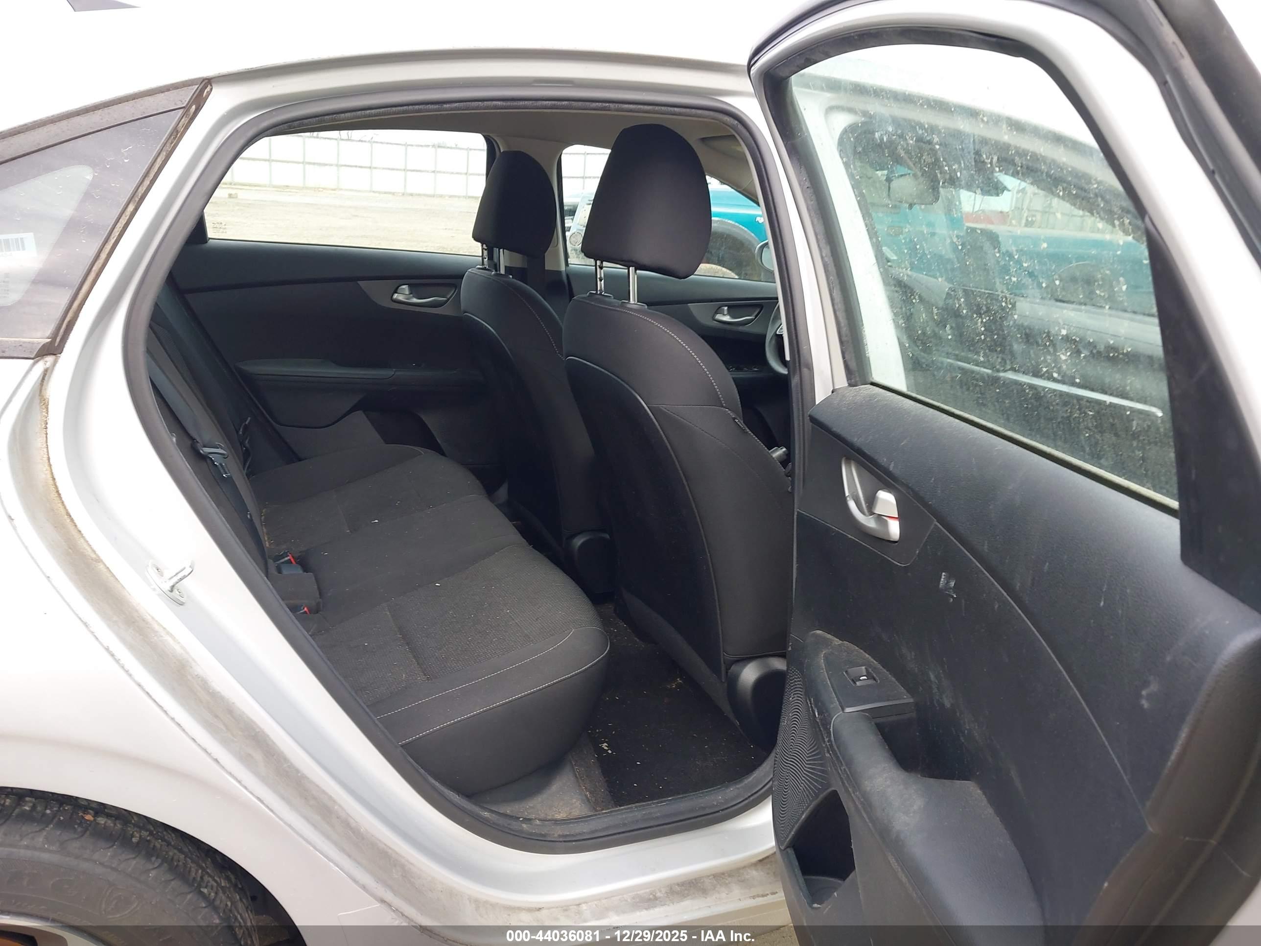 KIA FORTE image 8