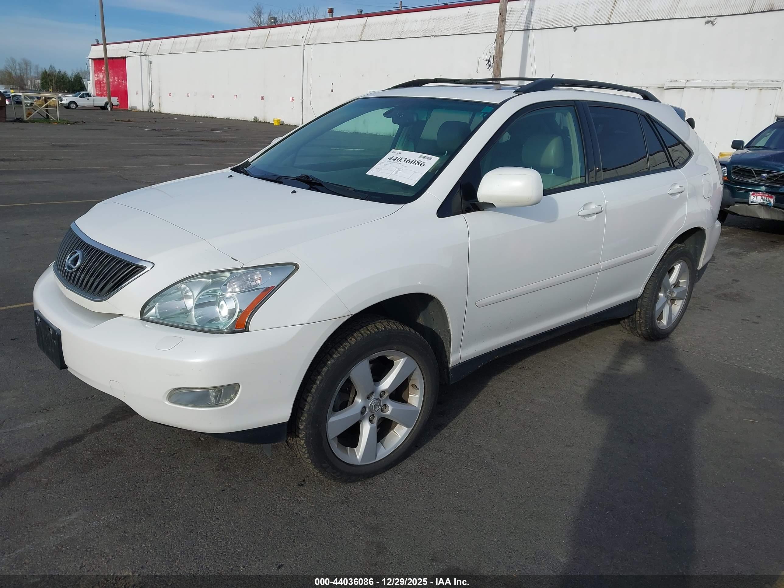 LEXUS RX image 2