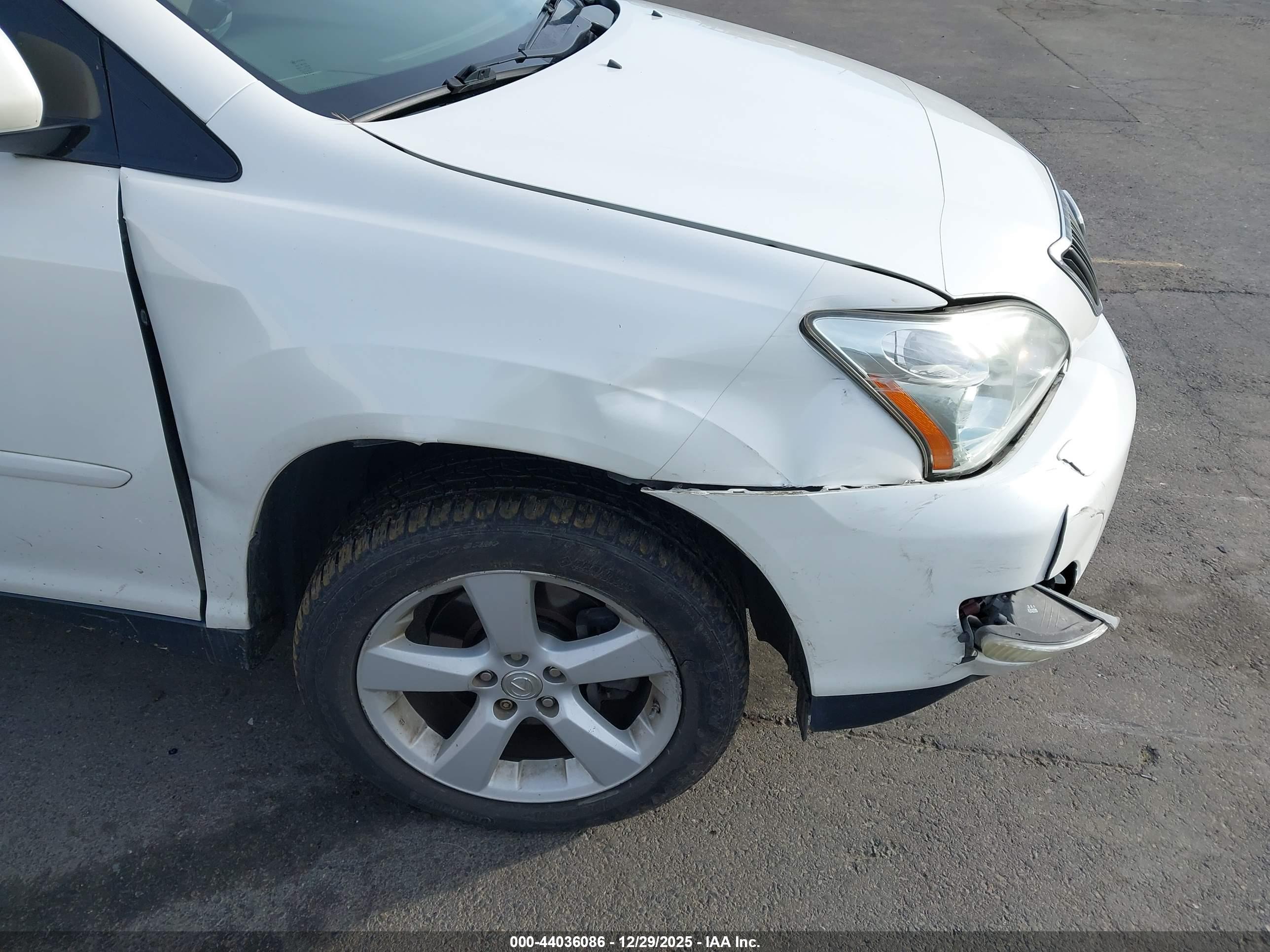 LEXUS RX image 6