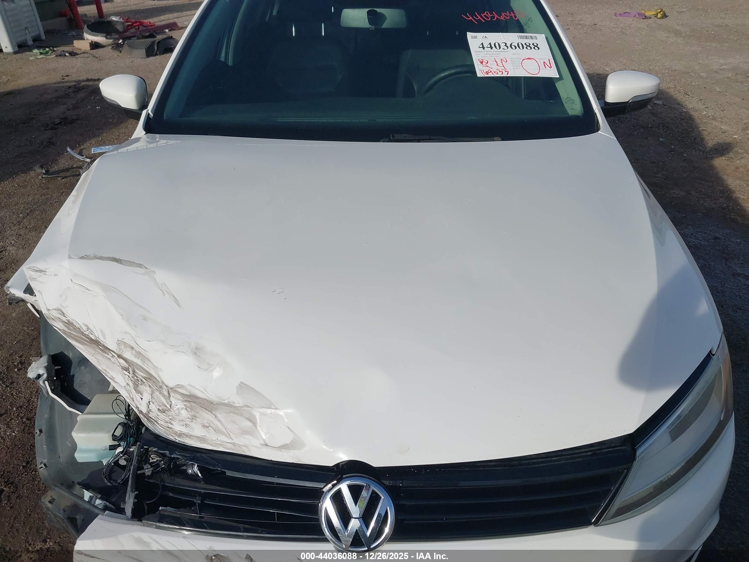 VOLKSWAGEN JETTA image 10