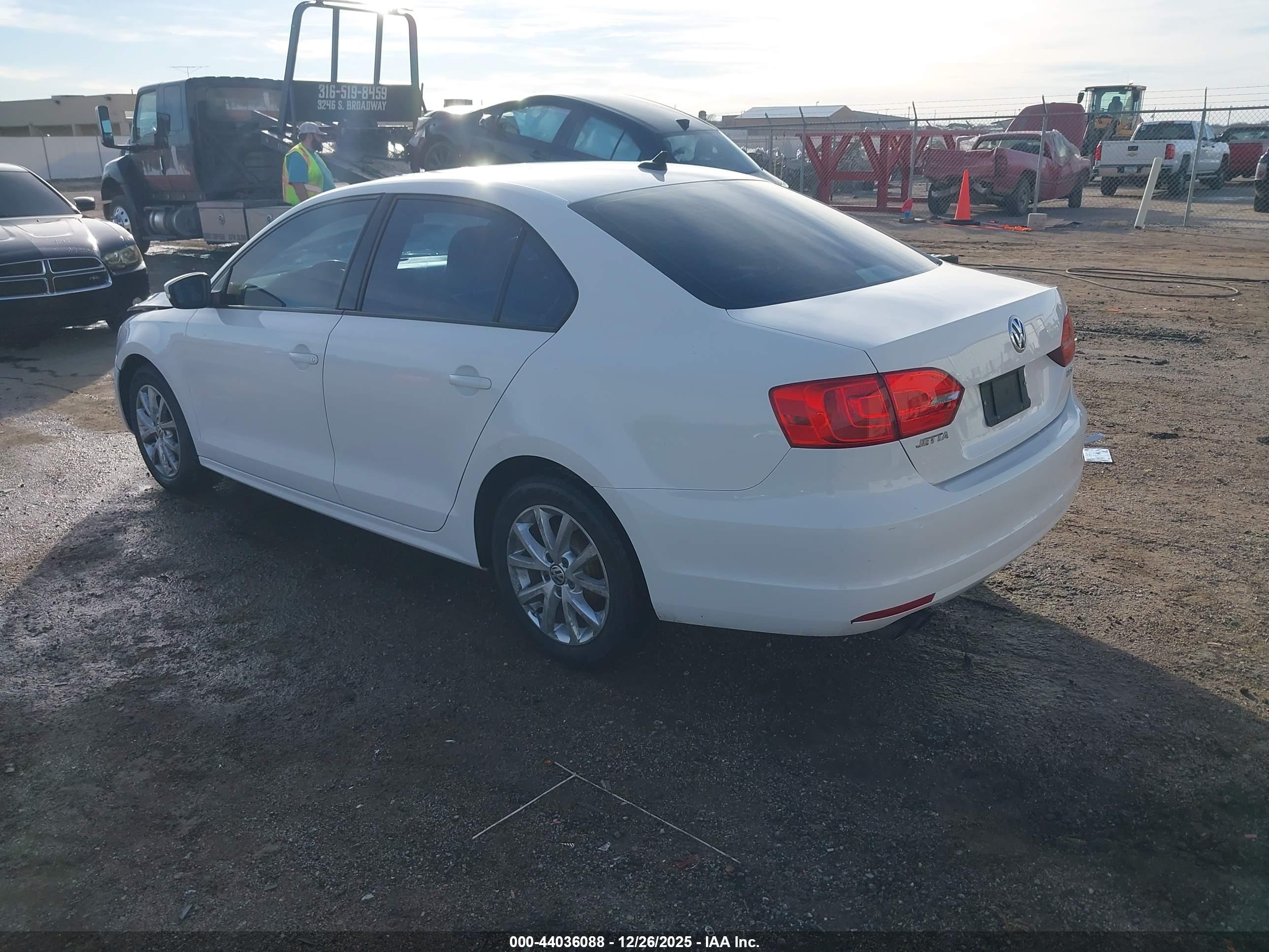 VOLKSWAGEN JETTA image 3