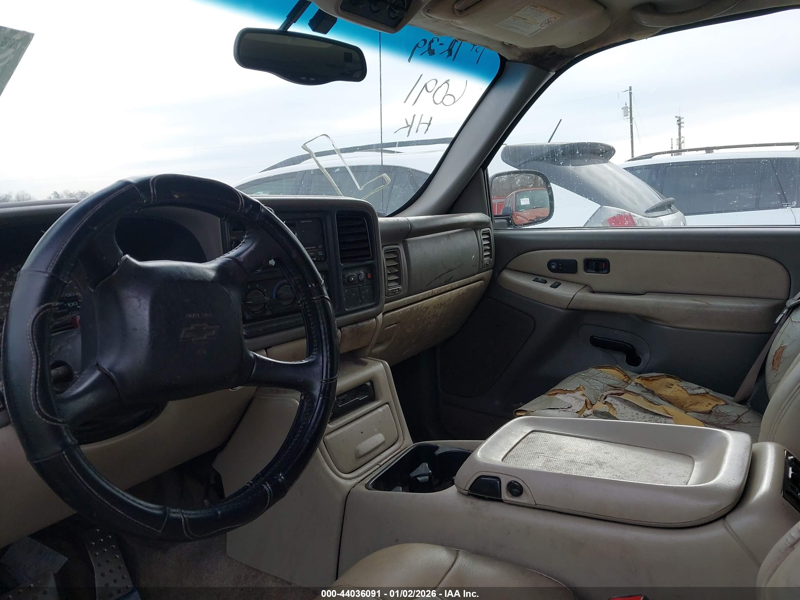 CHEVROLET TAHOE image 5