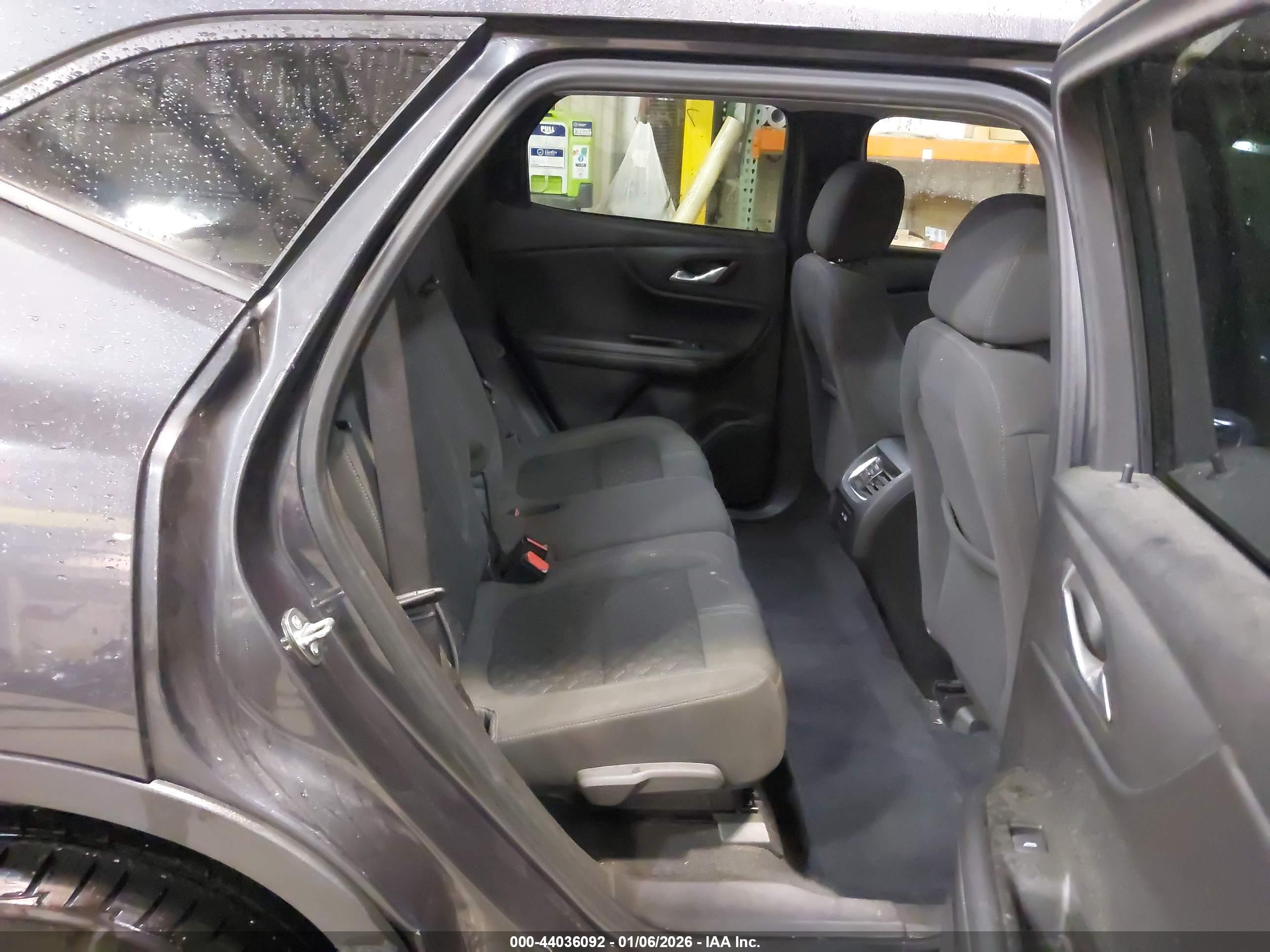 CHEVROLET BLAZER image 8