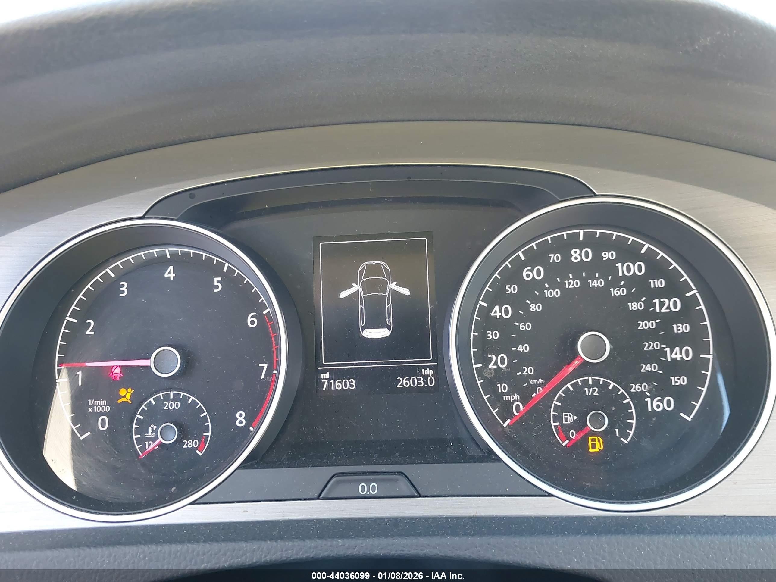 VOLKSWAGEN GOLF image 7