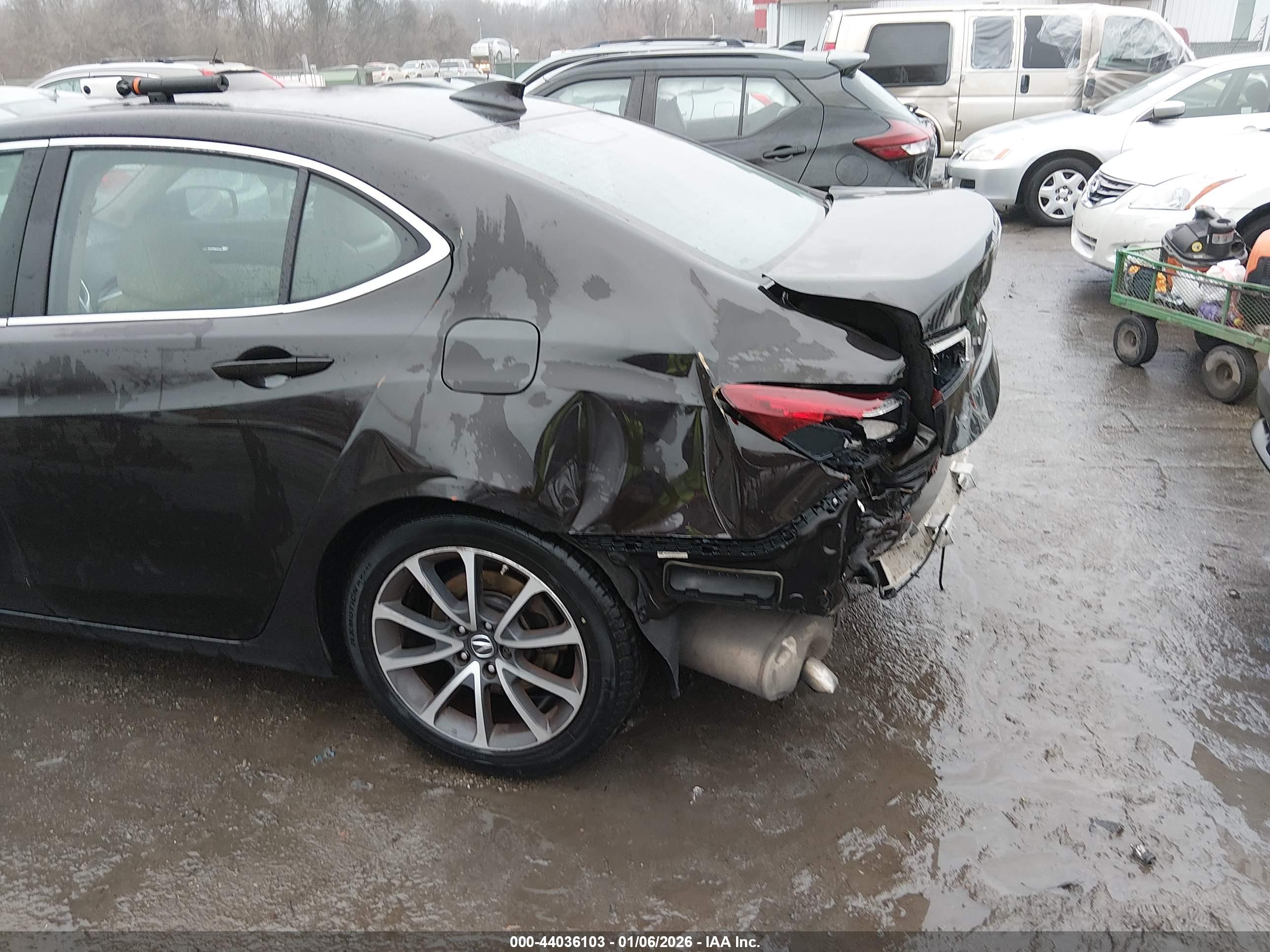 ACURA TLX image 6