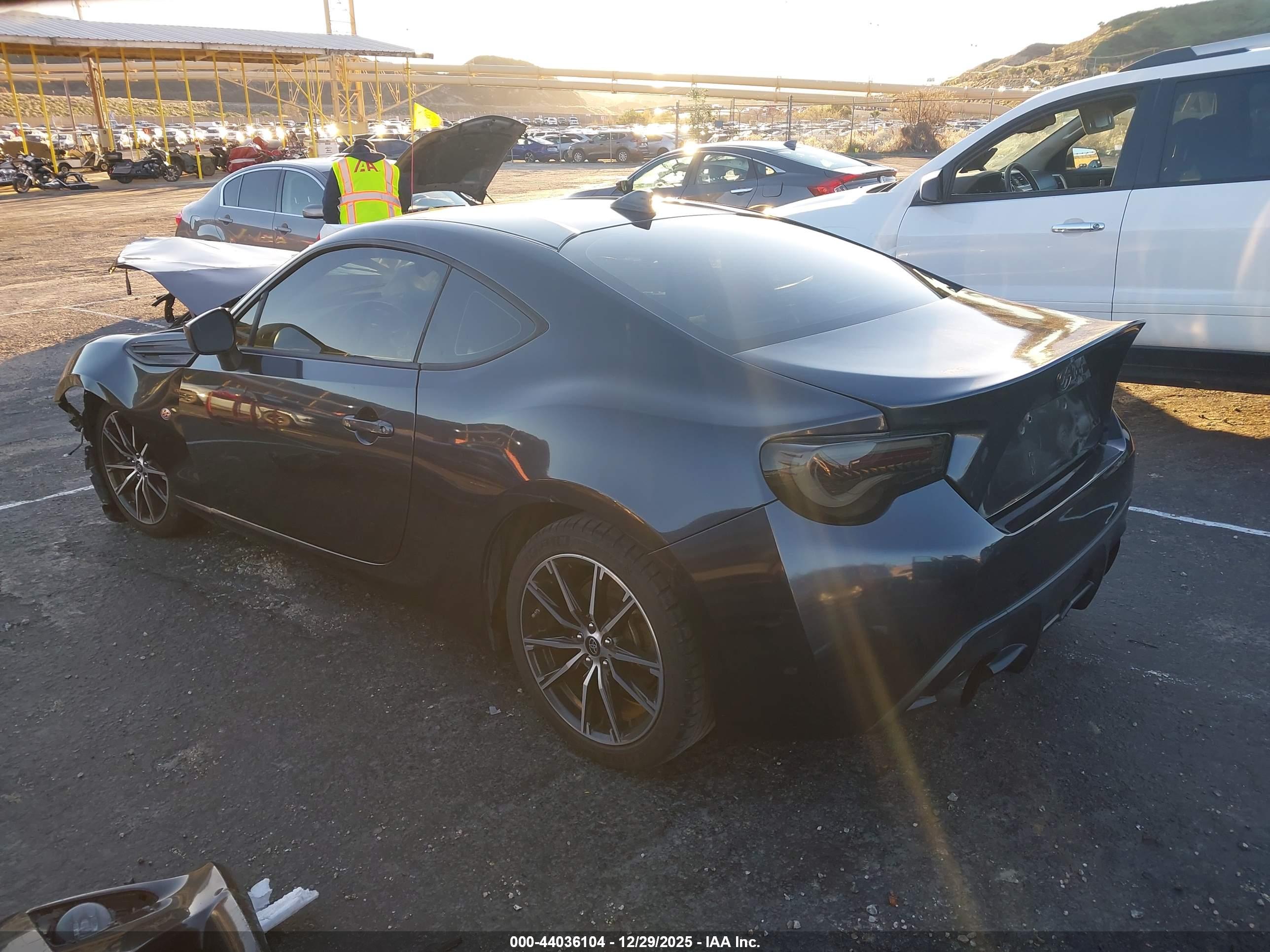 TOYOTA 86 image 3