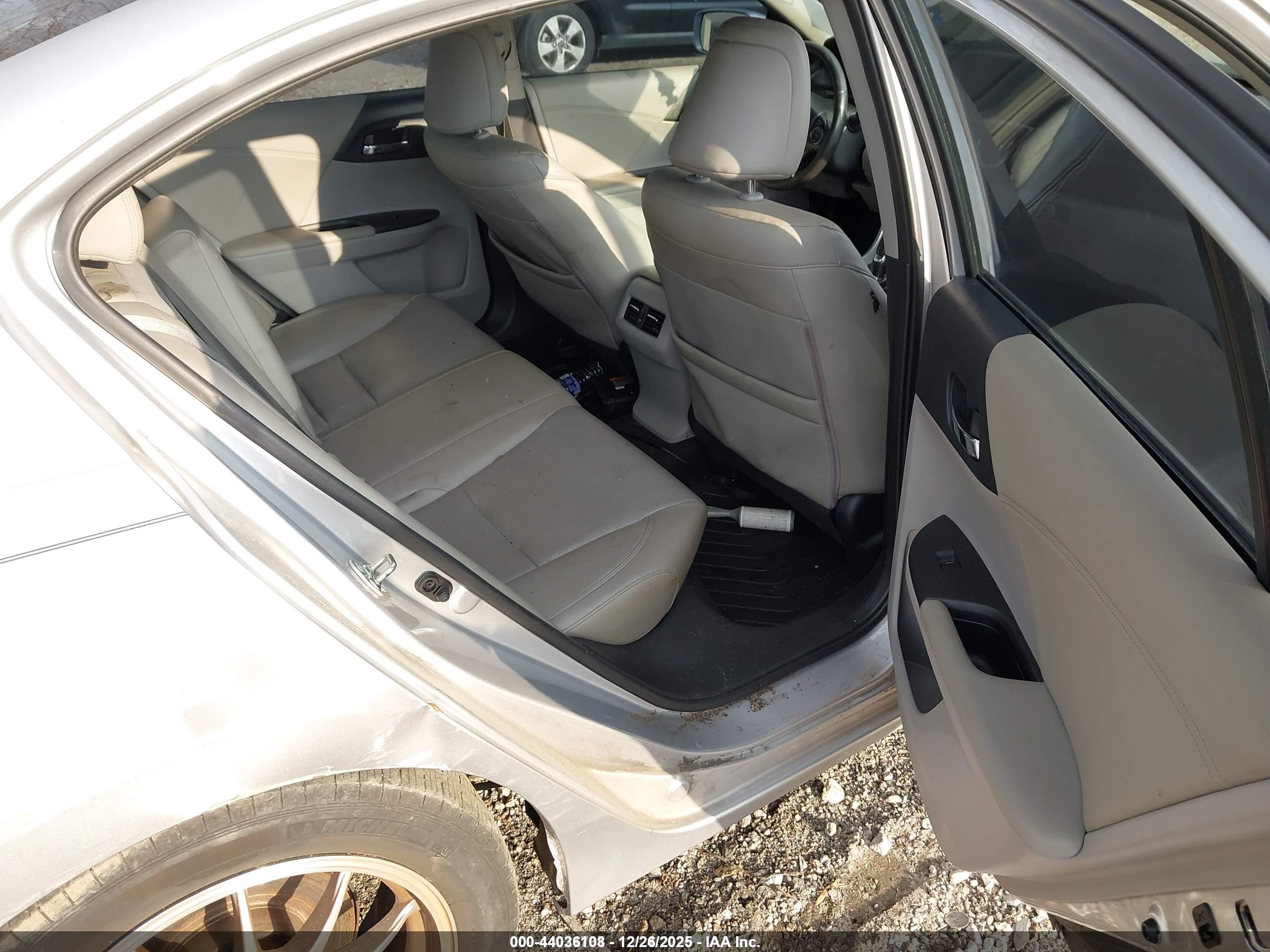 HONDA ACCORD image 8