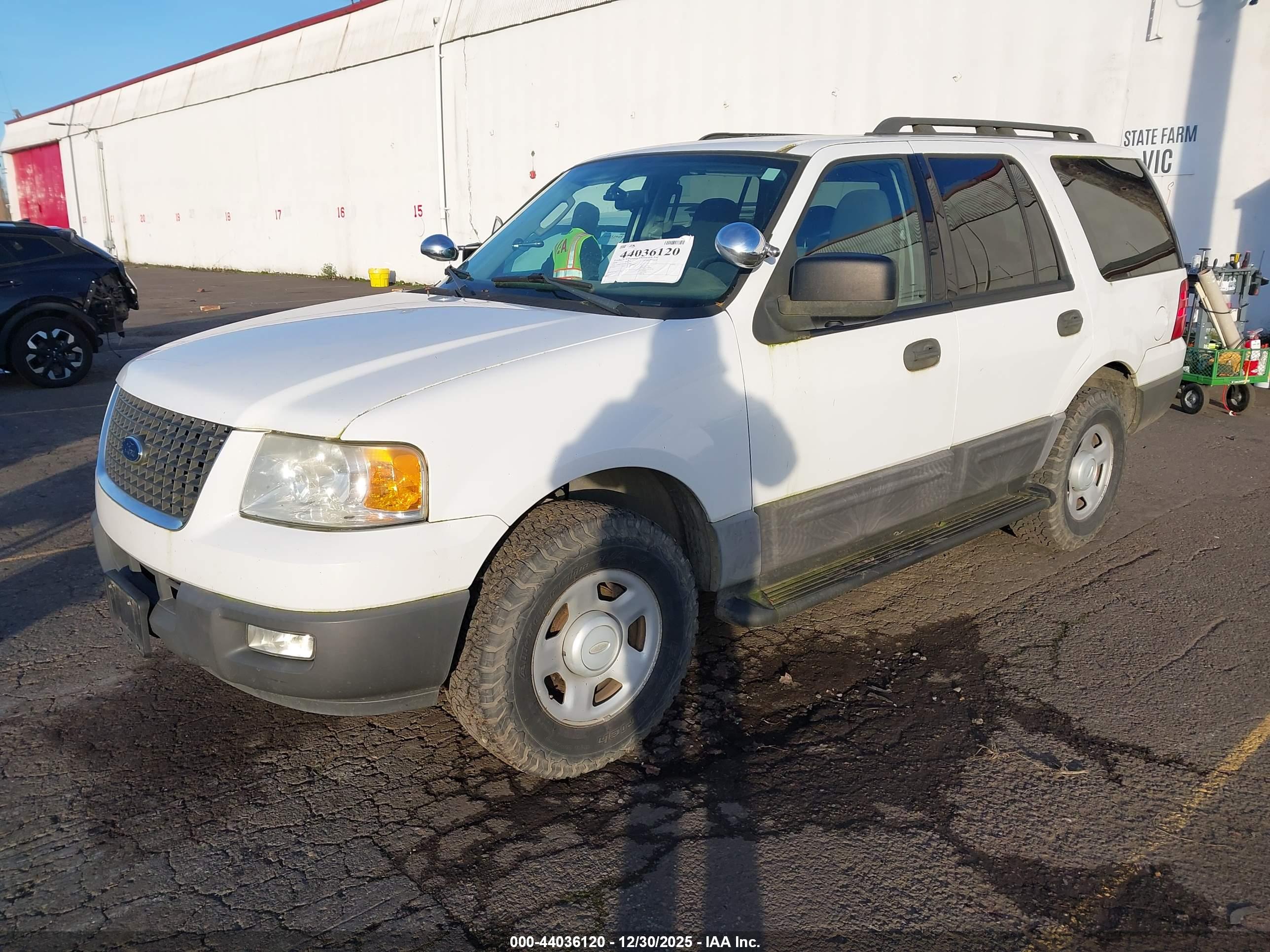FORD EXPEDITION image 2