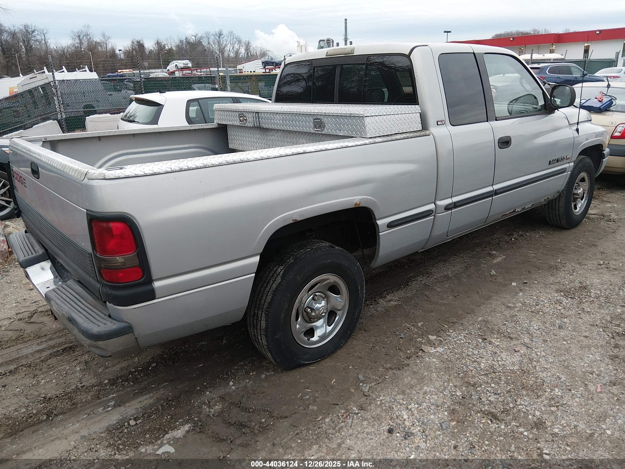 DODGE RAM image 4