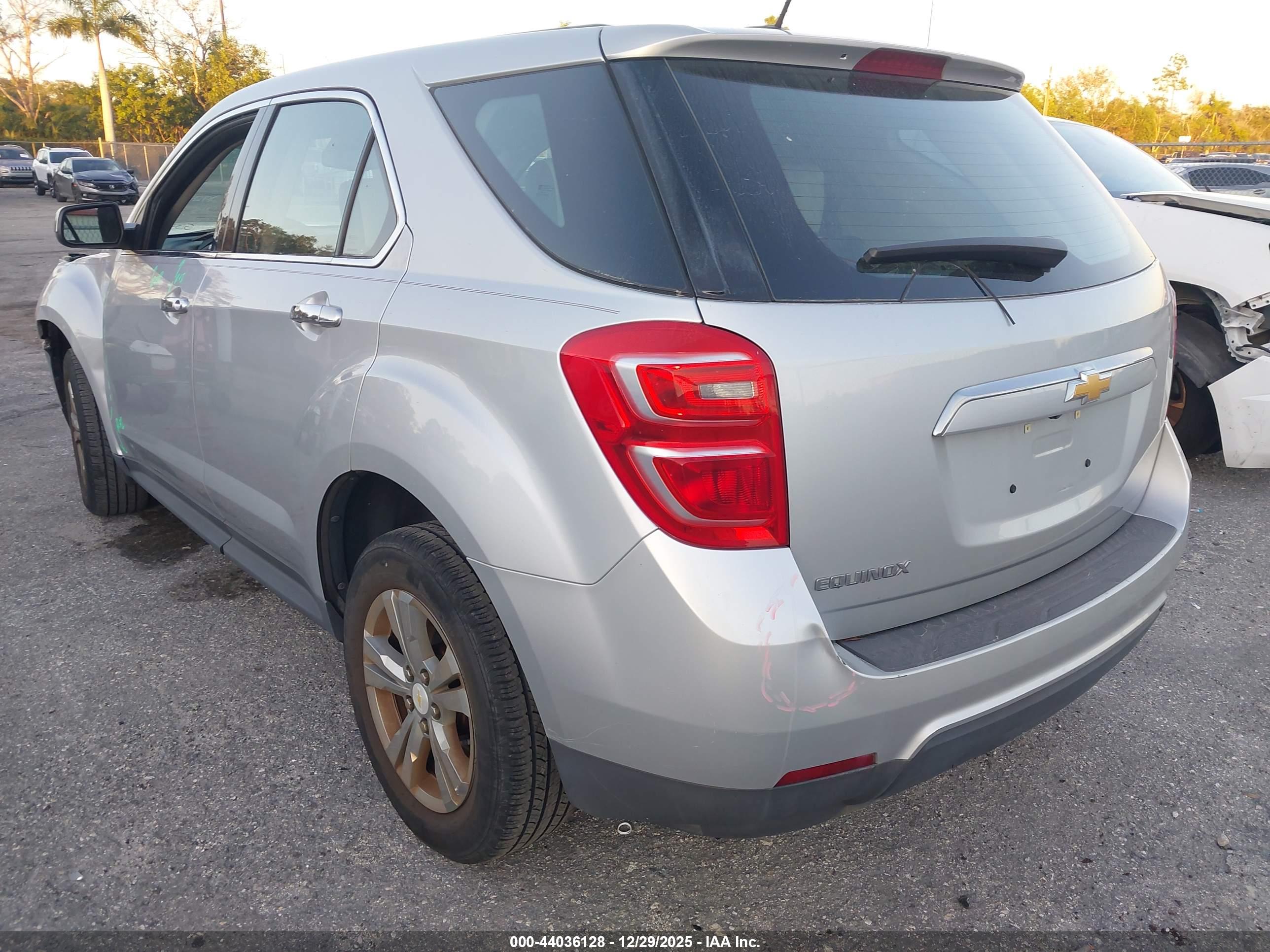 CHEVROLET EQUINOX image 3