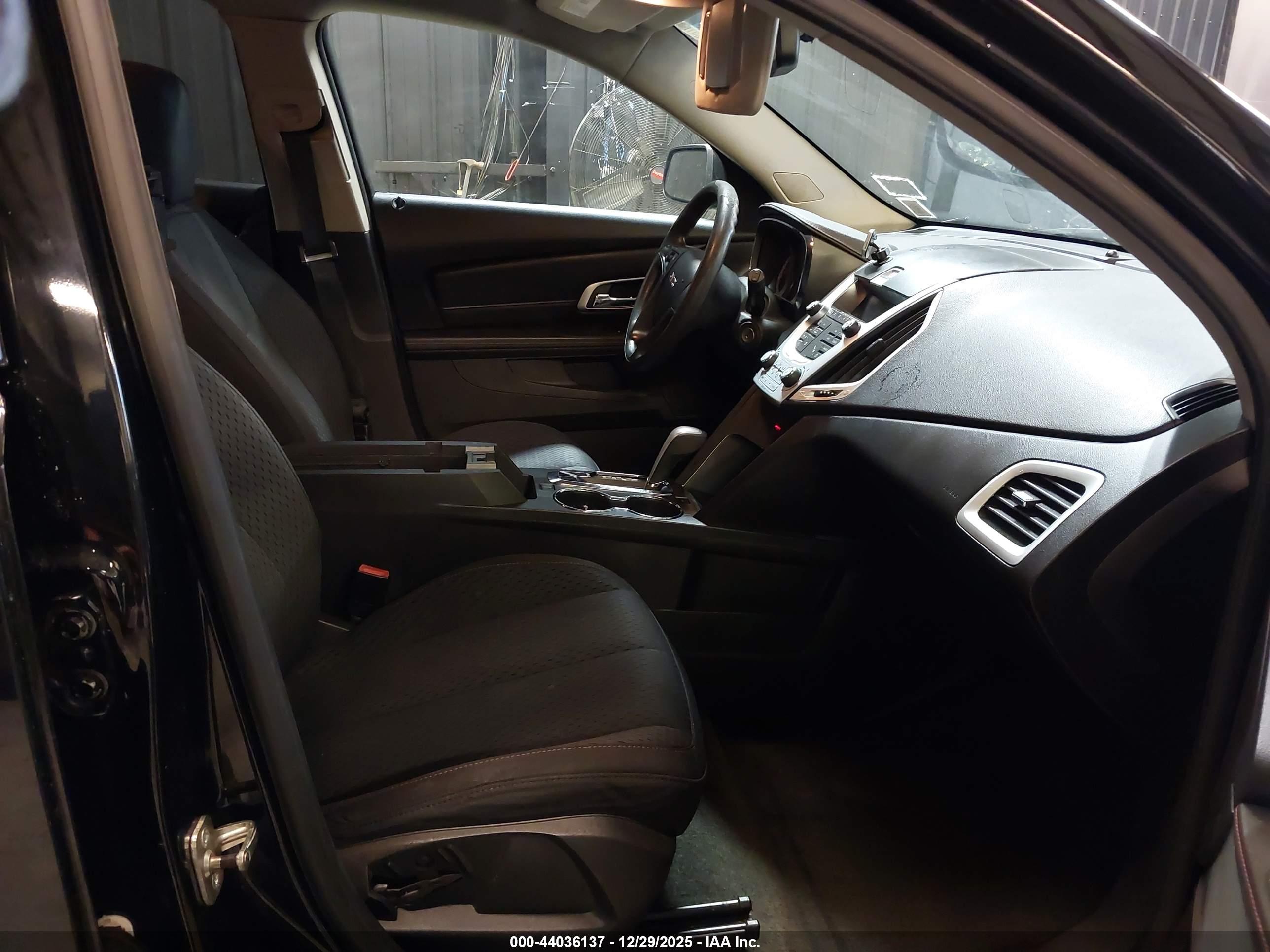 GMC TERRAIN image 5