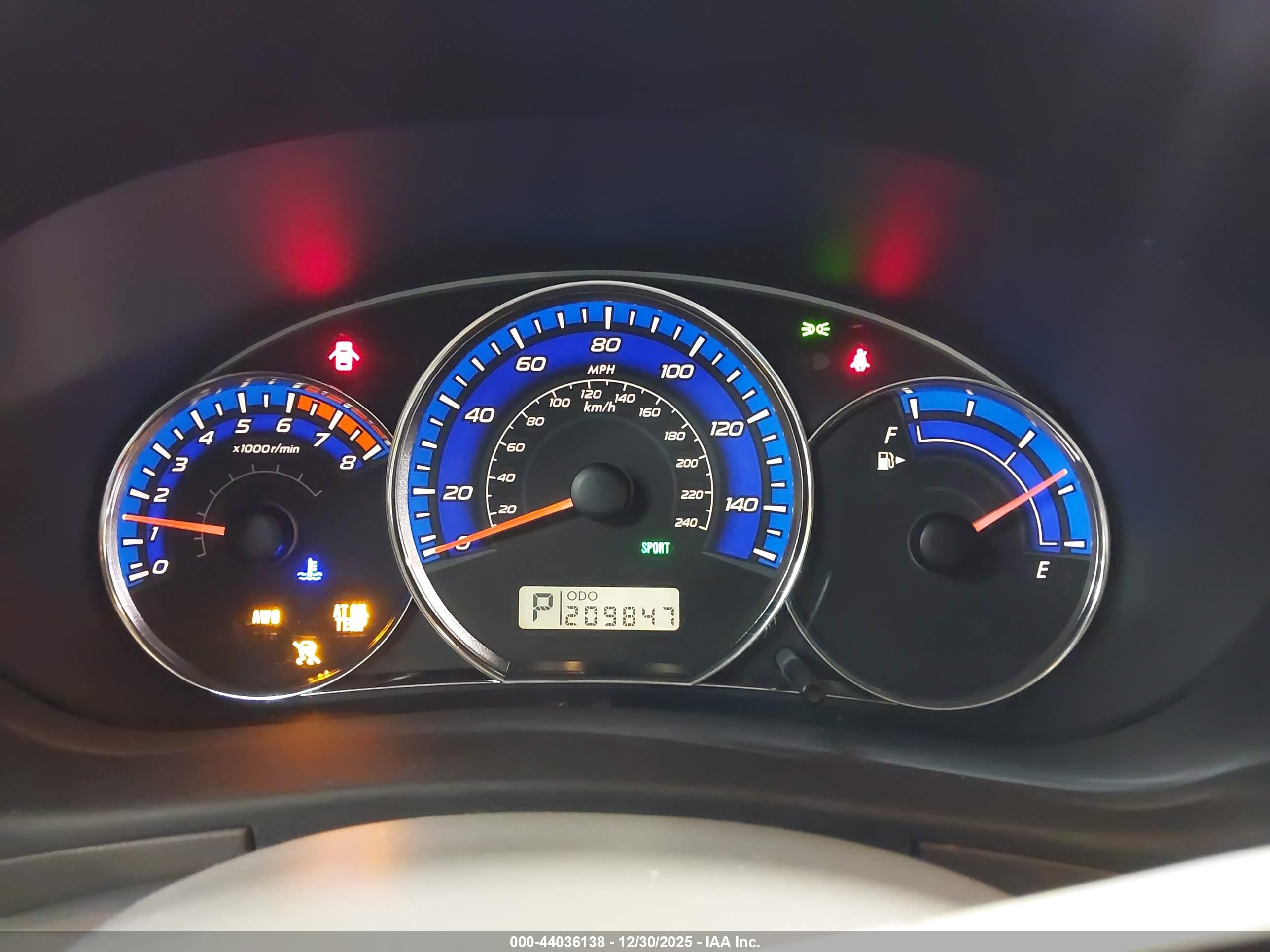 SUBARU FORESTER image 7