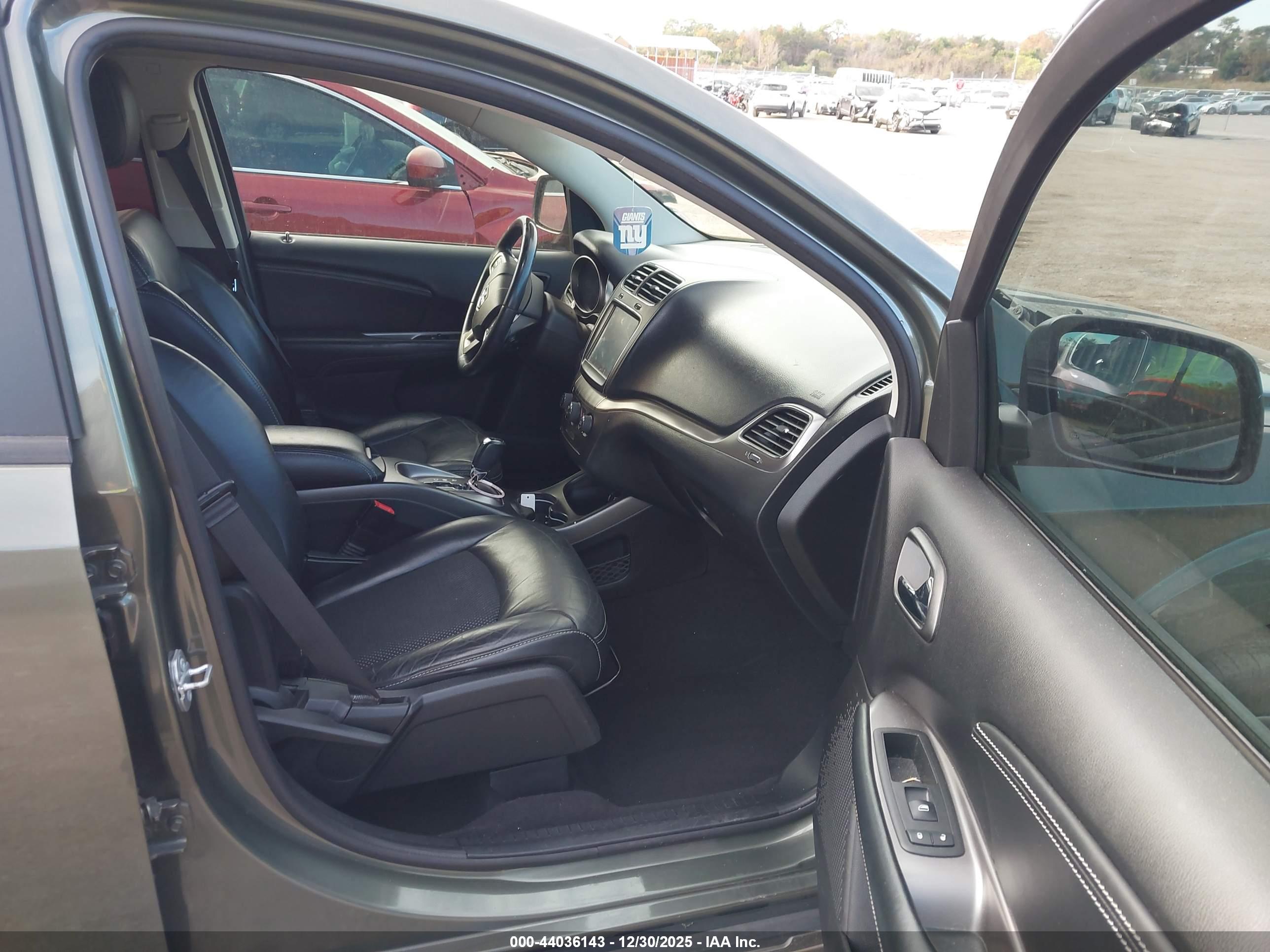 DODGE JOURNEY image 5