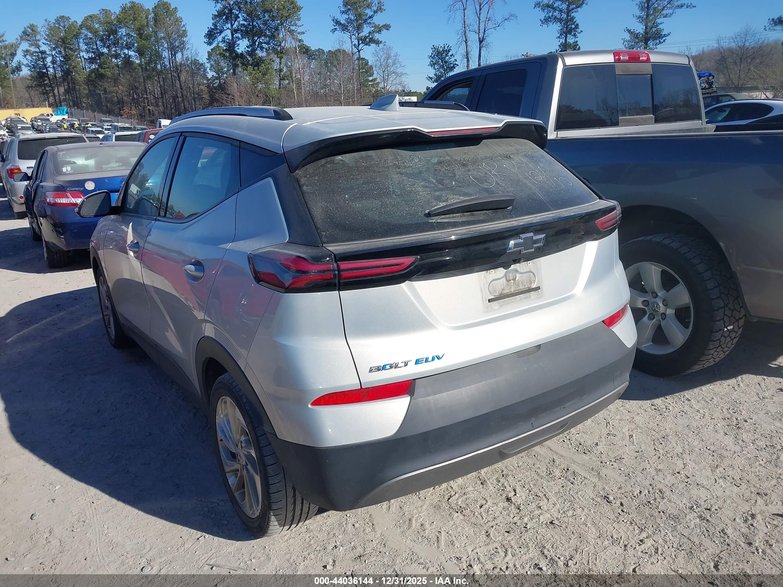 CHEVROLET BOLT image 3
