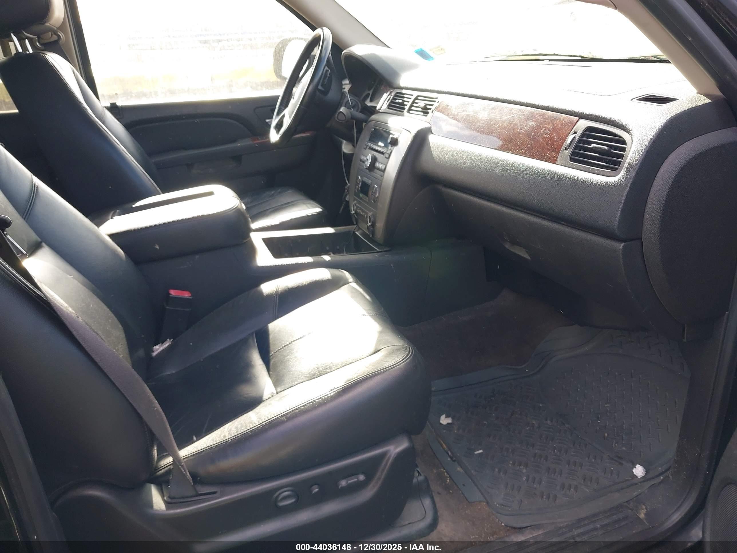GMC YUKON image 5
