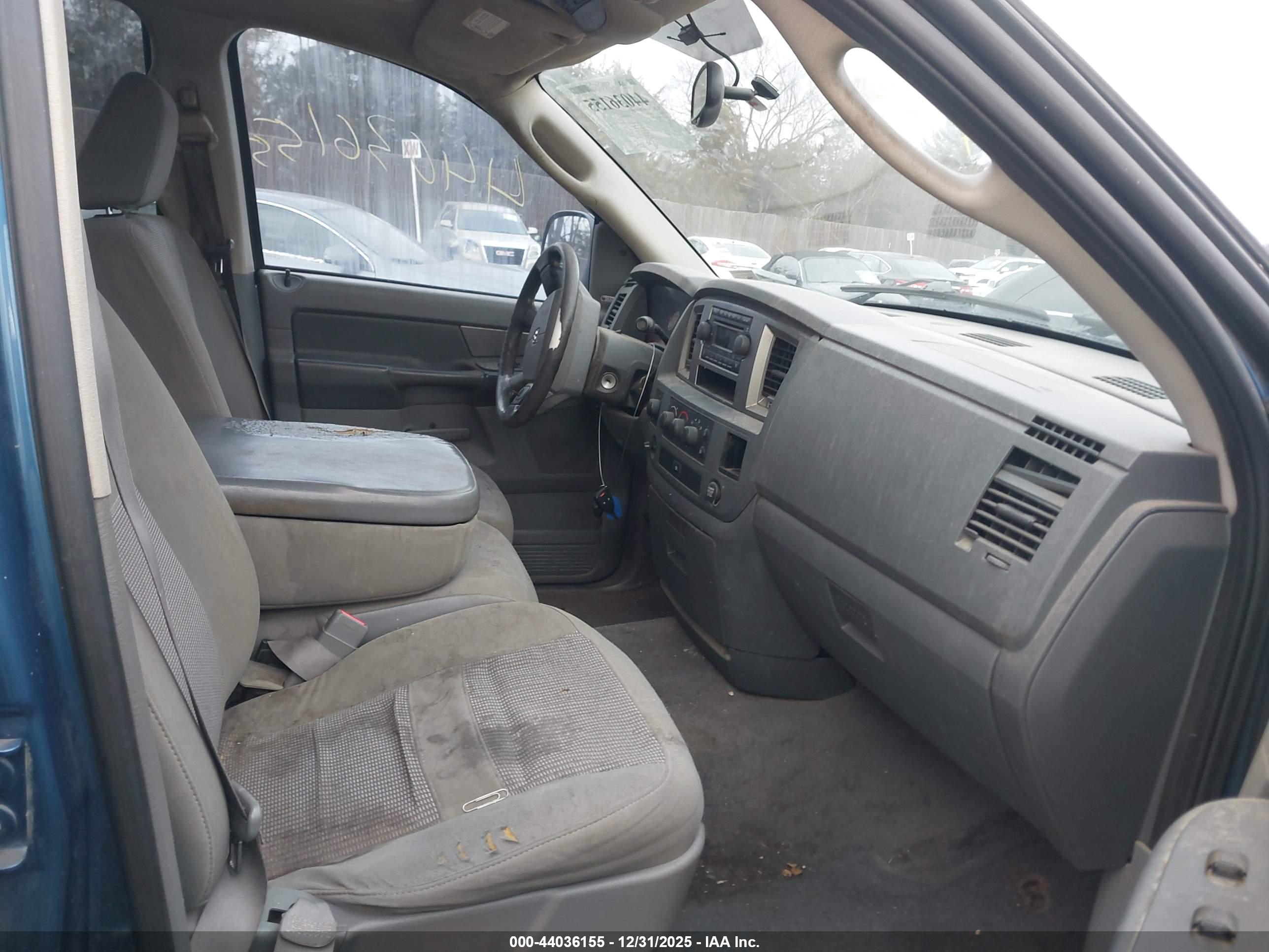DODGE RAM image 5