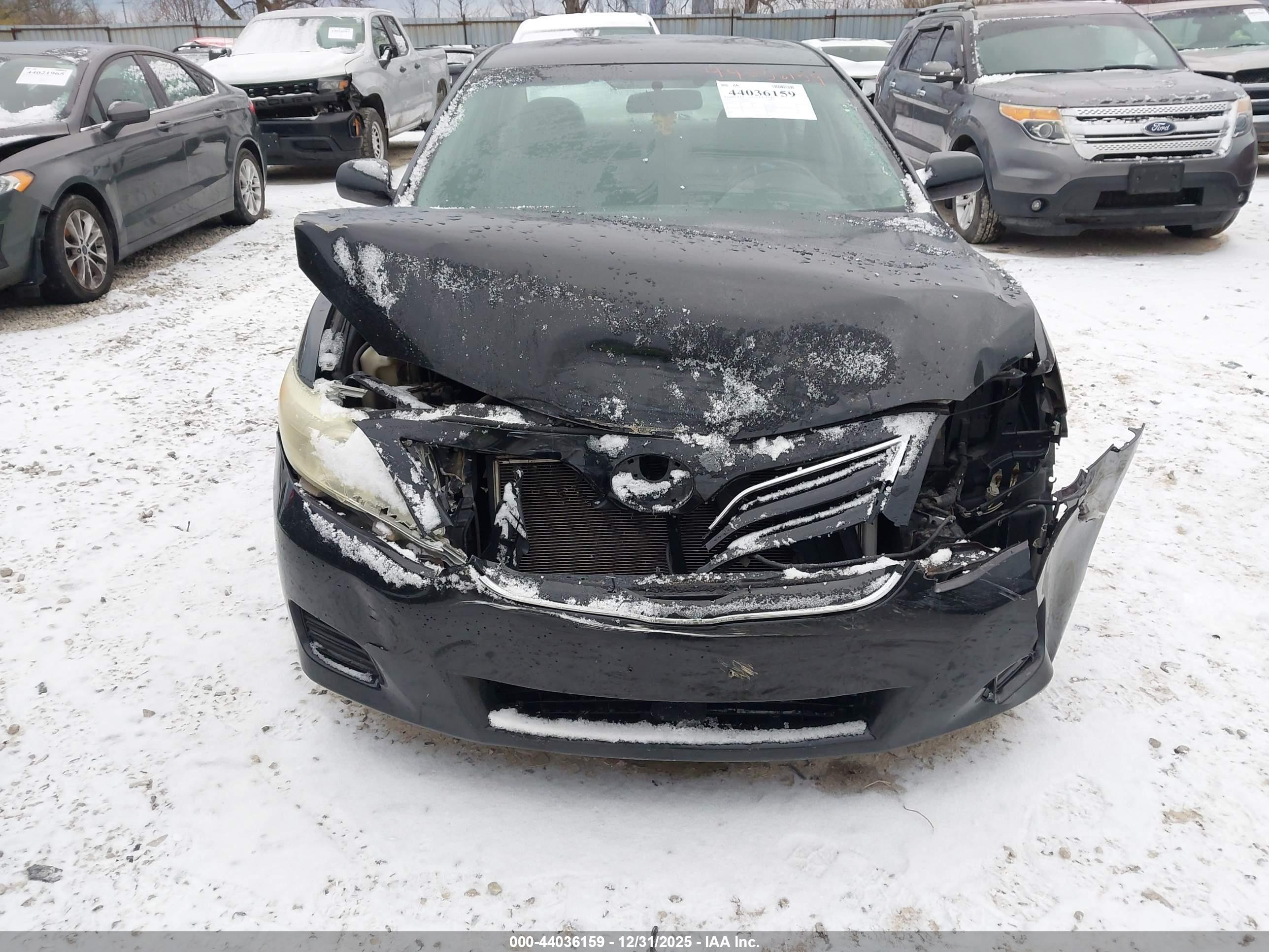 TOYOTA CAMRY image 6