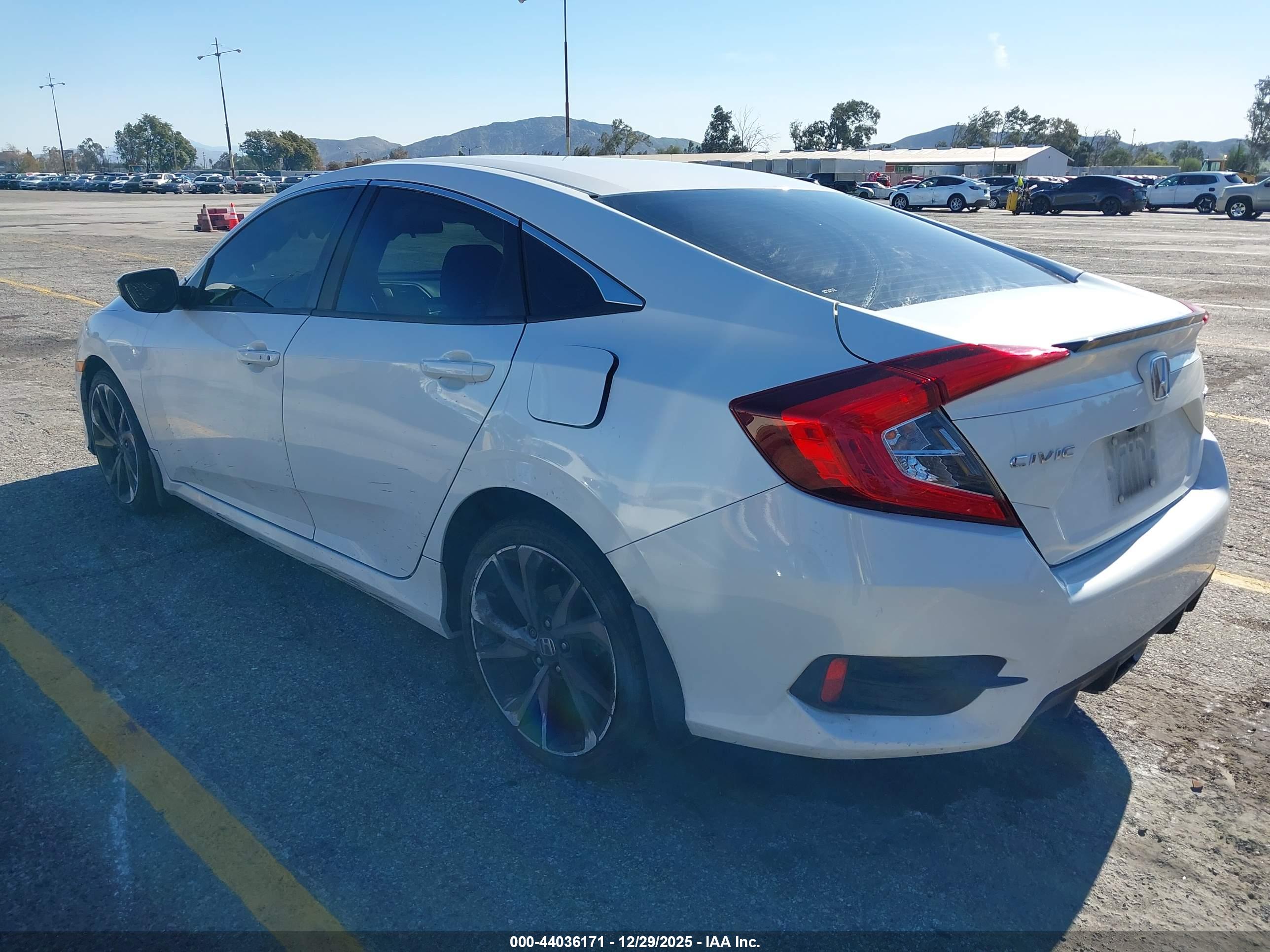 HONDA CIVIC image 3