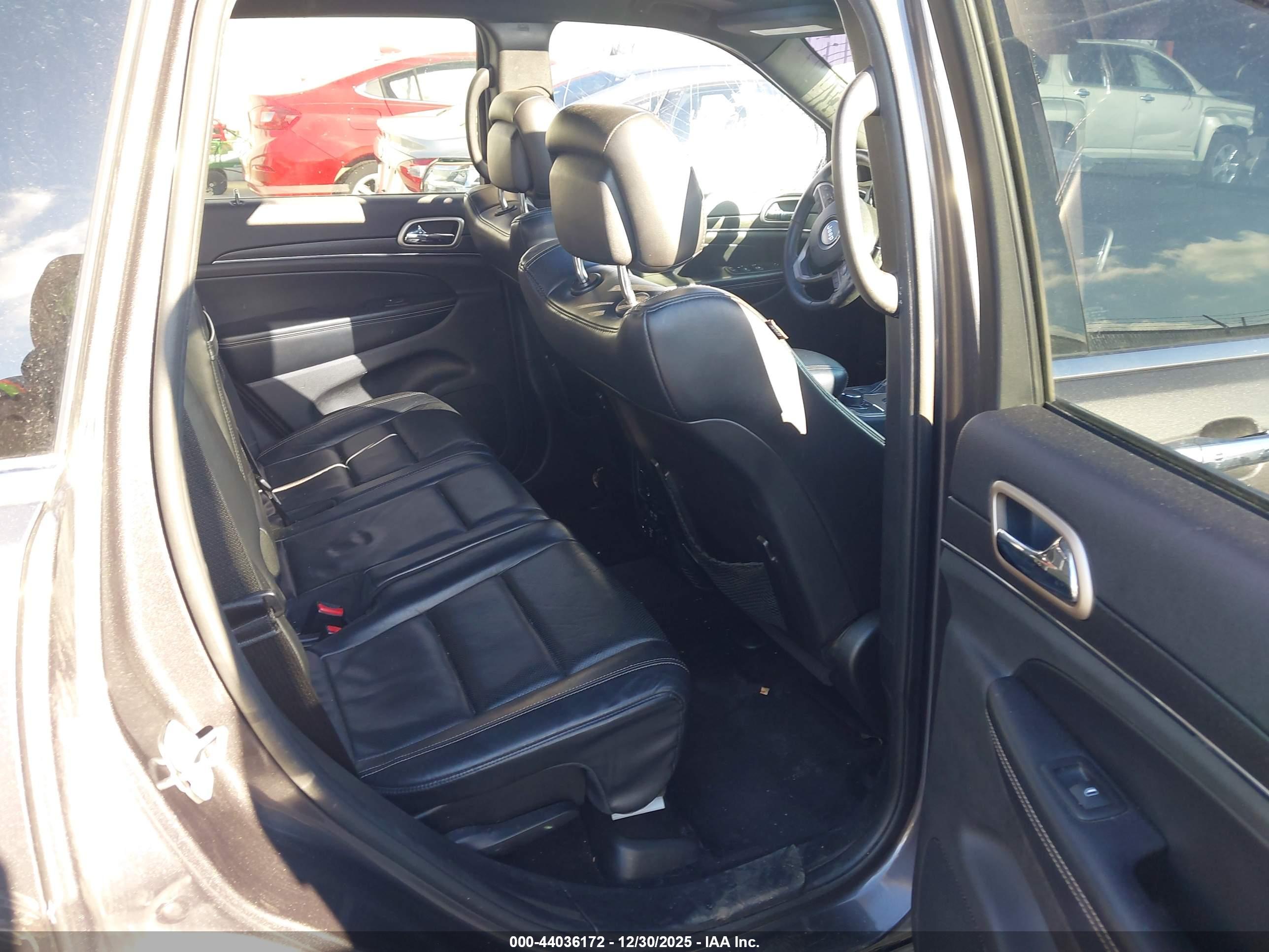 JEEP GRAND image 8