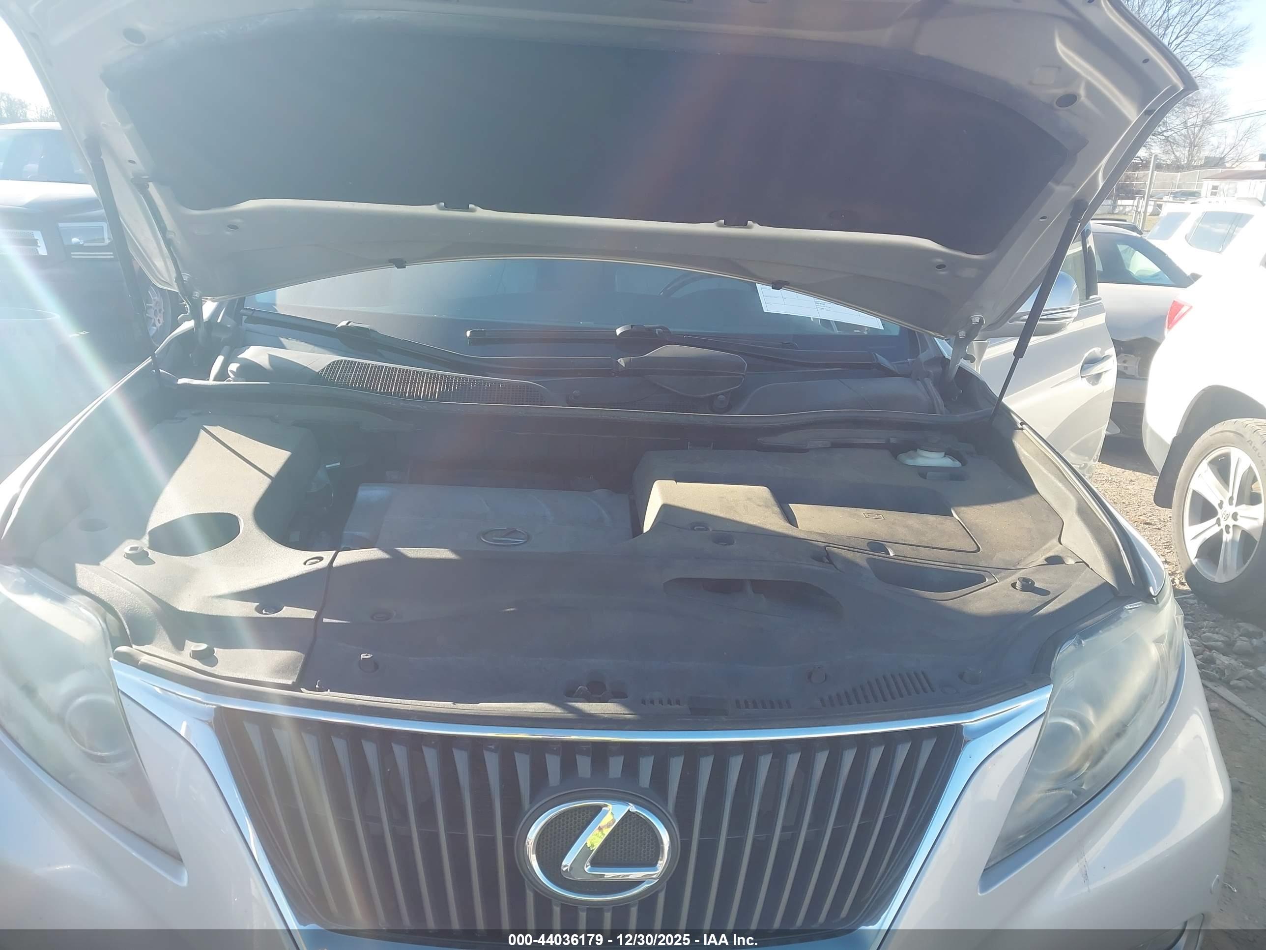 LEXUS RX image 10